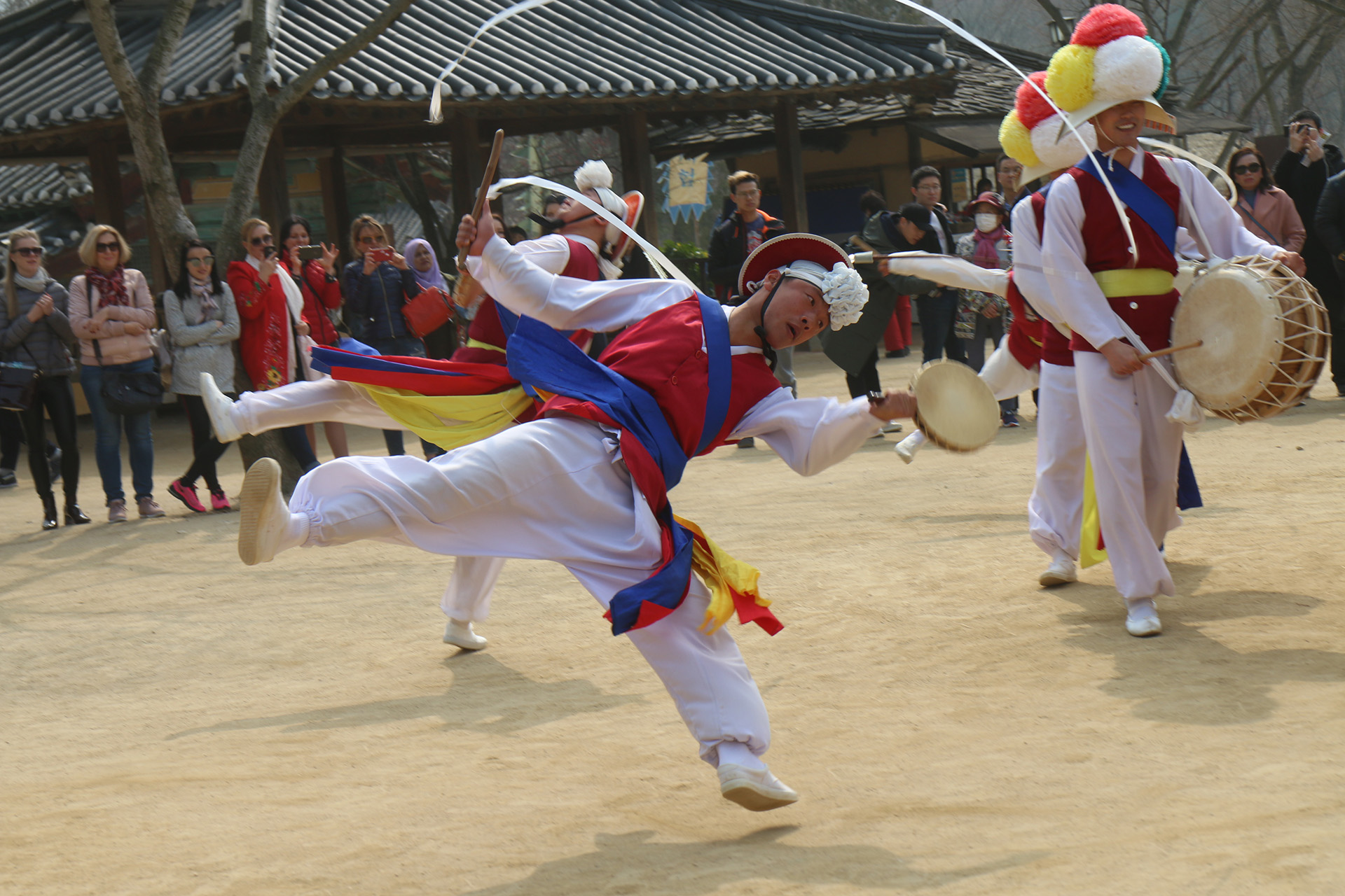 Korean Folk Village & Gwangmyeong Cave Seat In Coach Tour