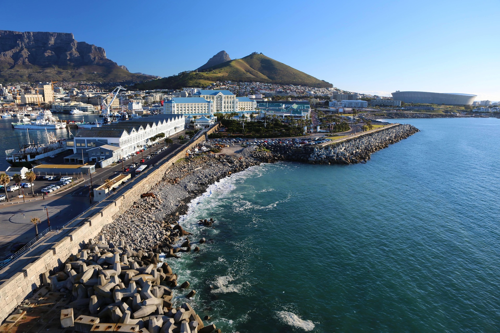 1-Day Cape Town Heritage & Table Mountain Experience