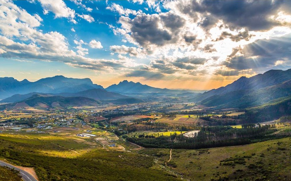 Recorrido por las Tierras Vinícolas del Cabo – Medio Día