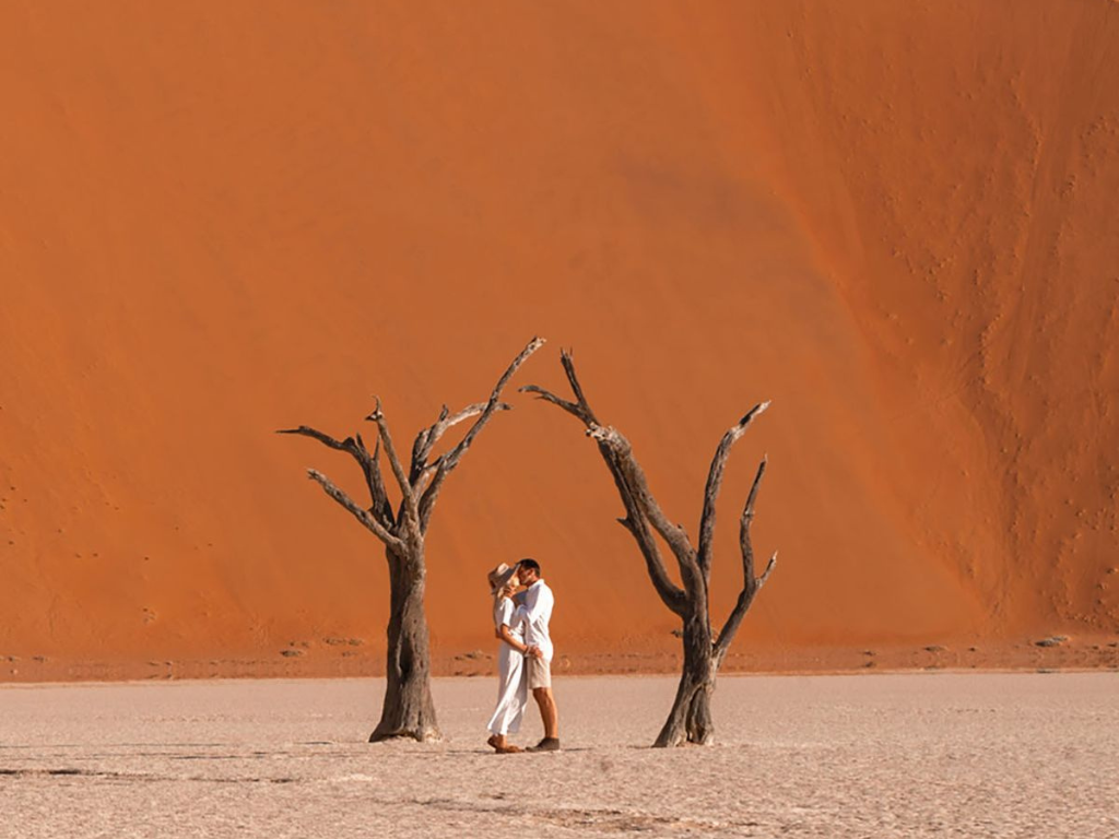 2-Day Sossusvlei & Deadvlei Safari Tour – Explore with Knap Tours