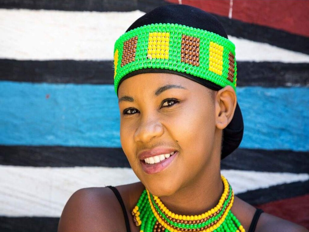 1-Day Lesedi Village Culture & Lion Park Safari