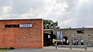 1 day Soweto and Apartheid museum experience with lunch