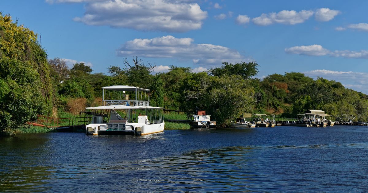 4-Day Big Five Chobe Park & Victoria Falls Tour