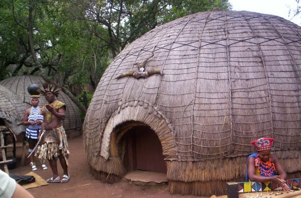 1 day discover South African culture at Lesedi village