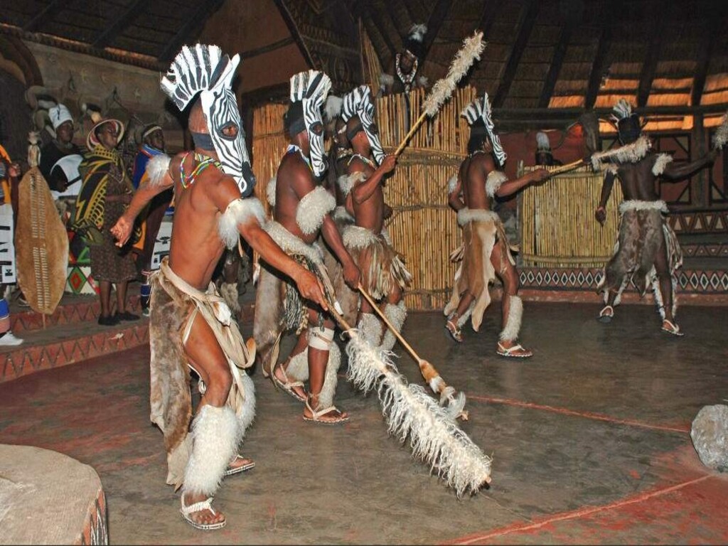 1-Day Lesedi Village Culture & Lion Park Safari