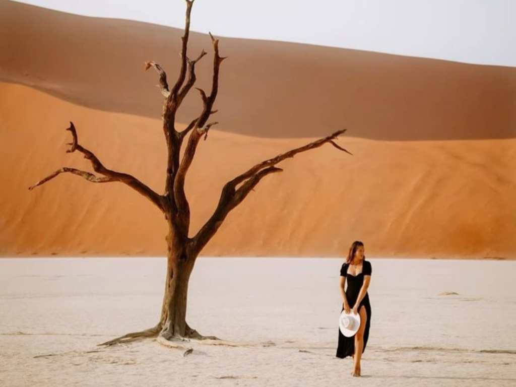 2-Day Sossusvlei & Deadvlei Safari Tour – Explore with Knap Tours