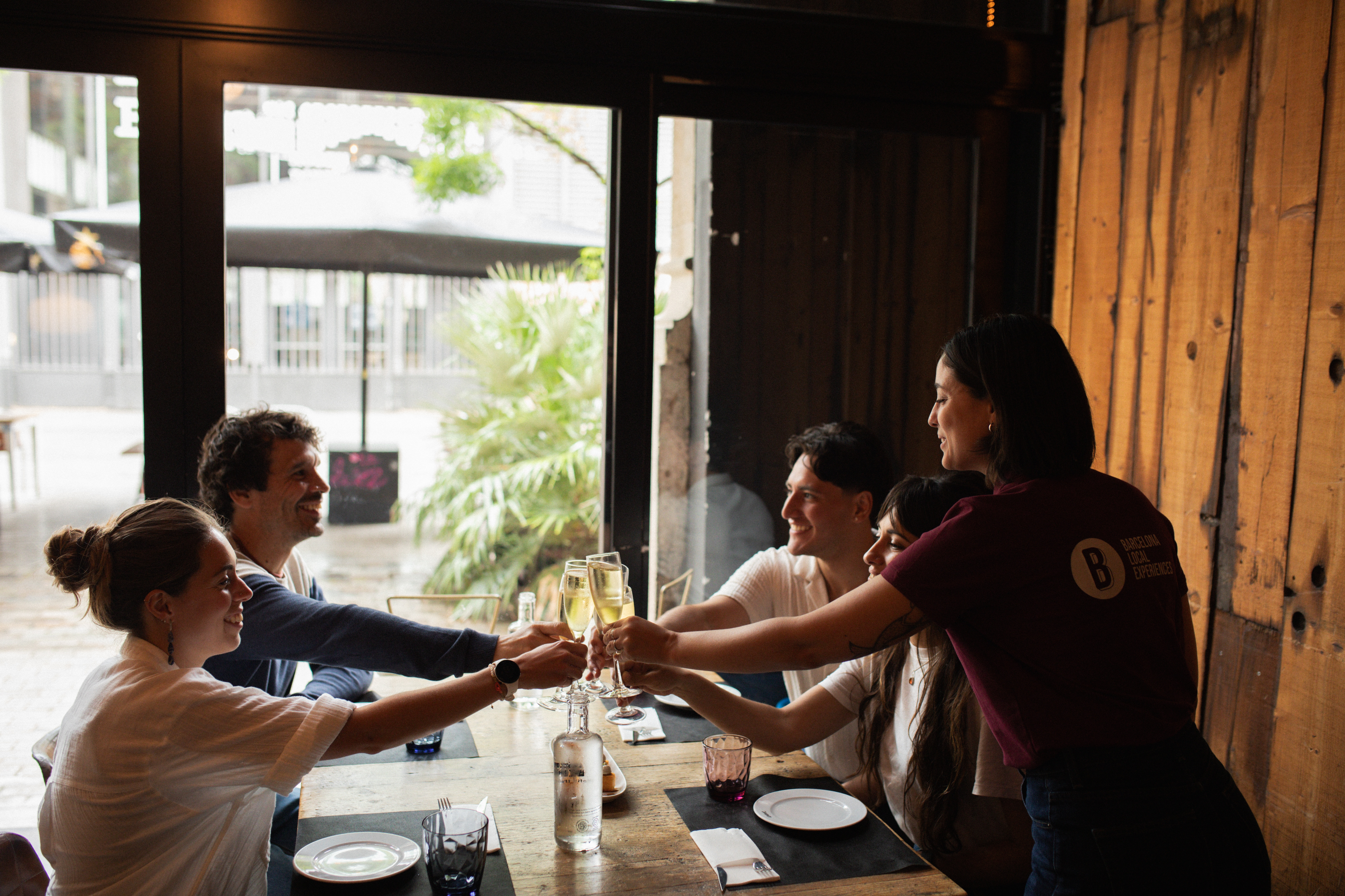 Private tapas and wine walking tour experience