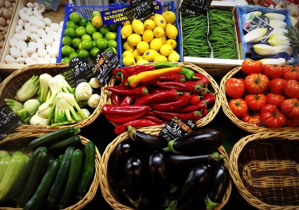 Bordeaux Old Town & Market Food Tour – Image 3 | WeShare