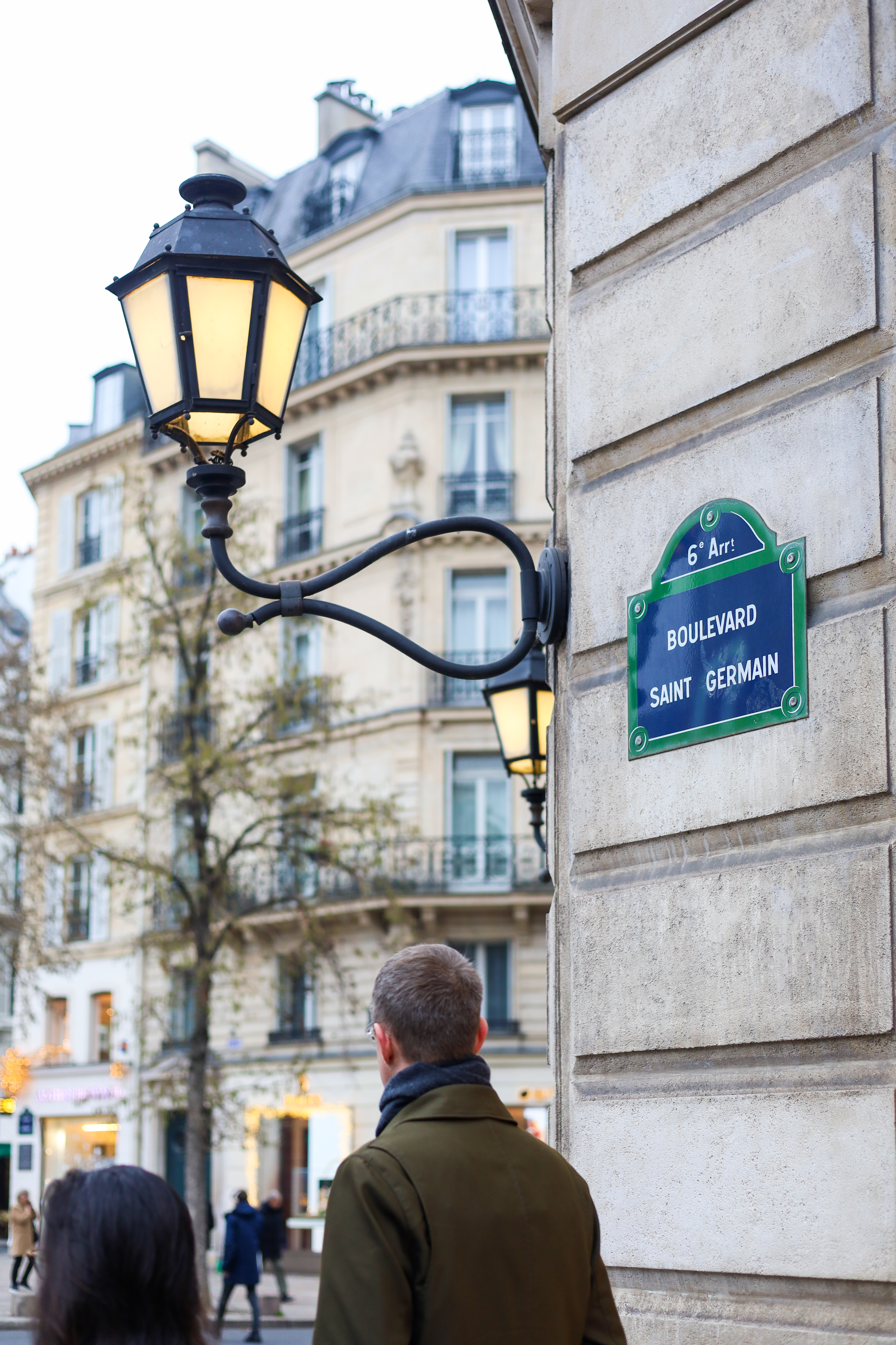 Saint-Germain-des-Prés Pastry and Chocolate Tasting Tour in Paris – Image 4 | WeShare