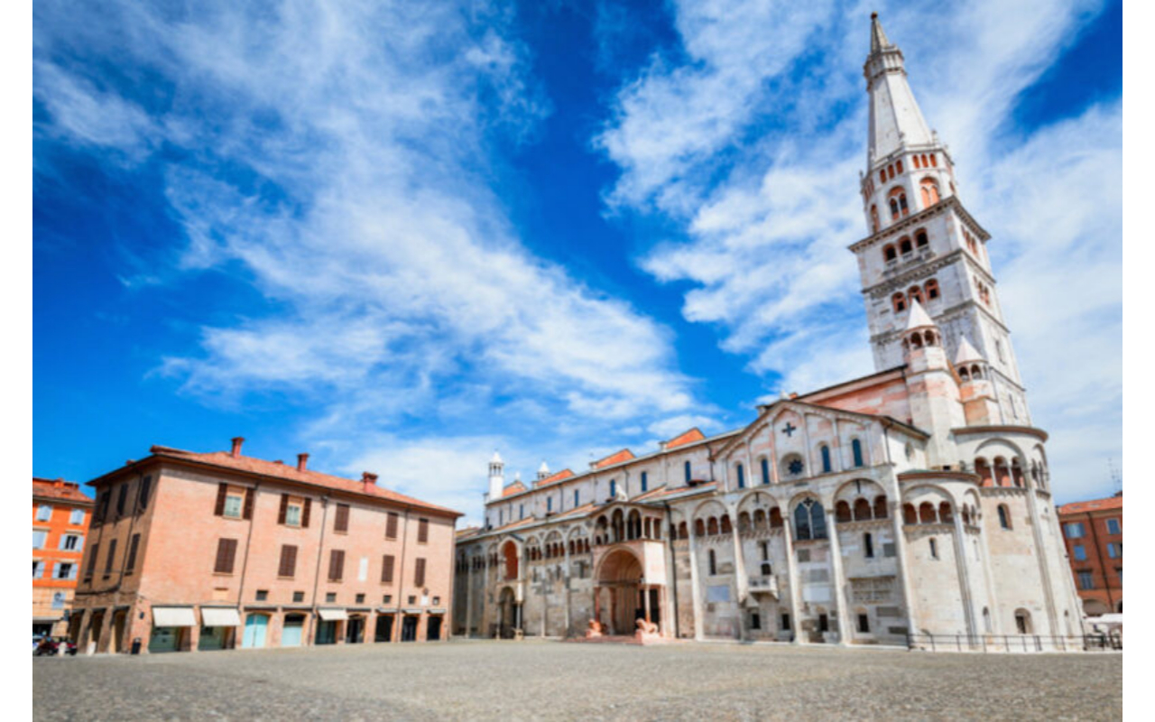 Modena Private Walking Tour - Photo 3