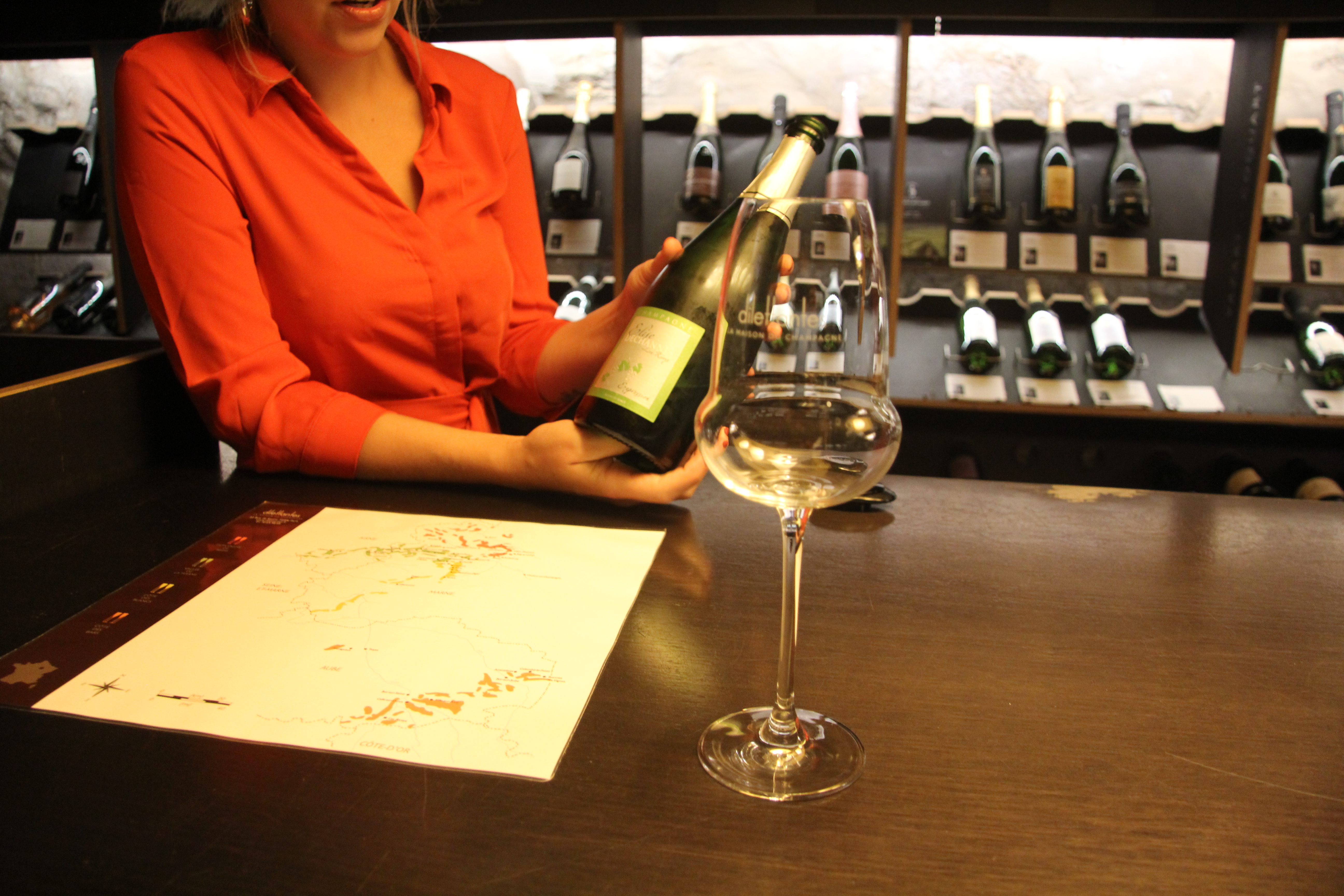 Champagne Tasting Lunch & Historical Neighborhood Visit – Image 1 | WeShare