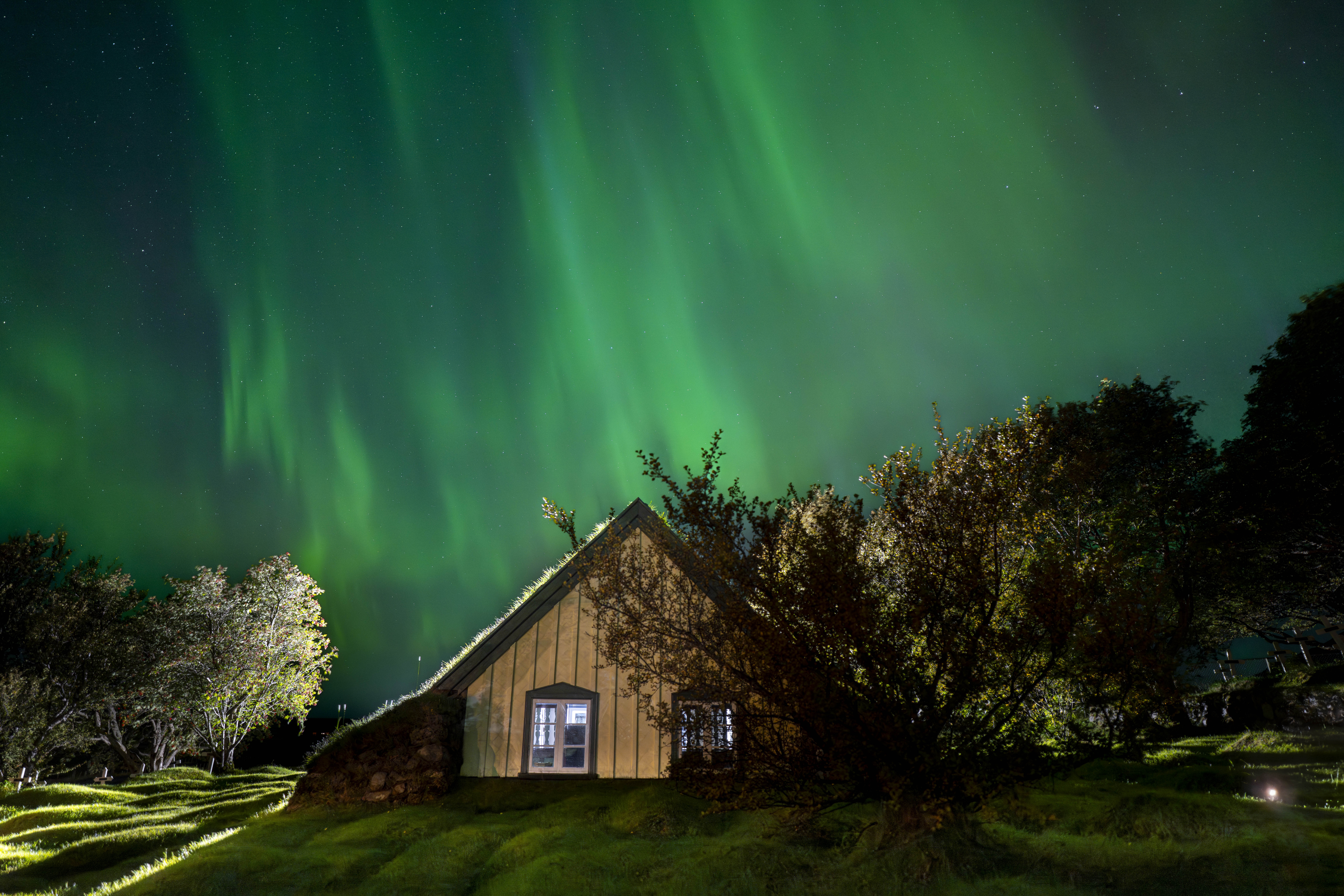 Aurora hunt with campfire, thermal suits & marshmallows