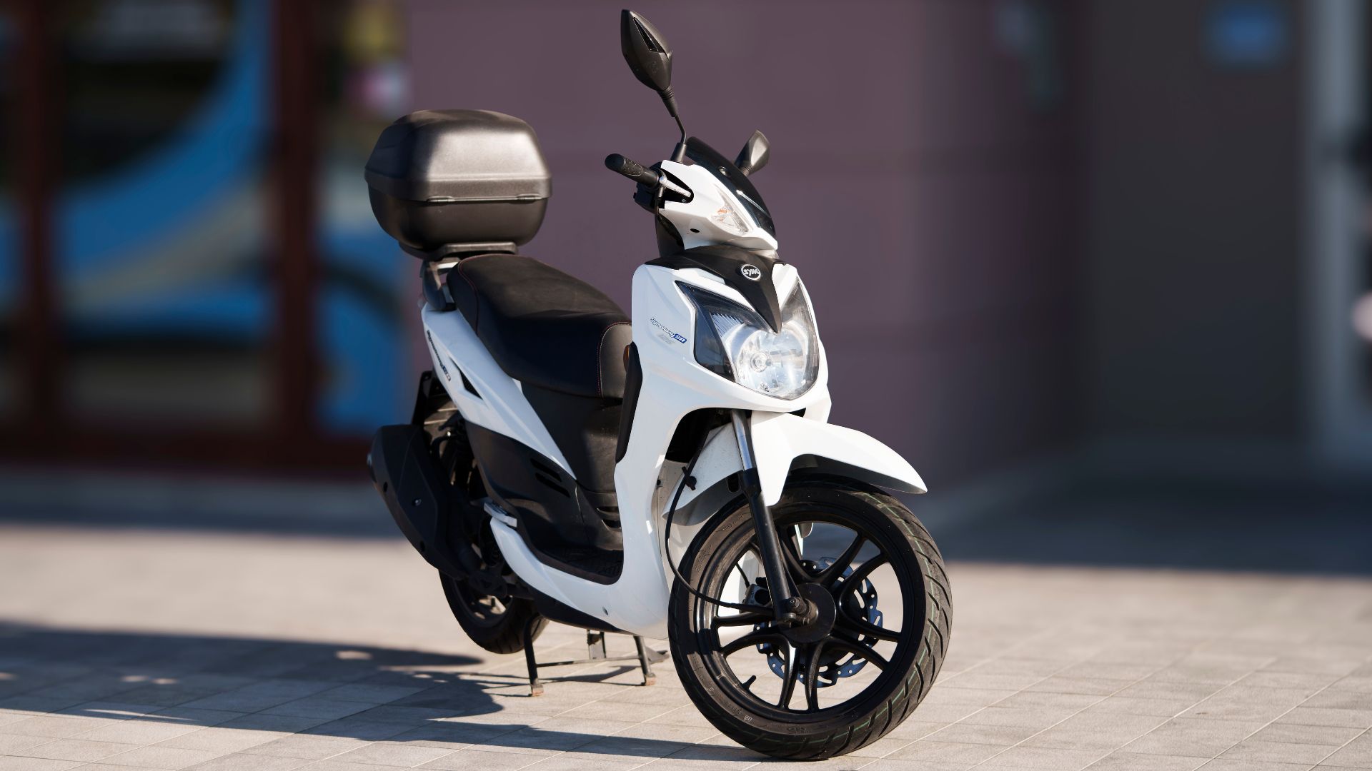 Olbia: scooter rental - Photo 2