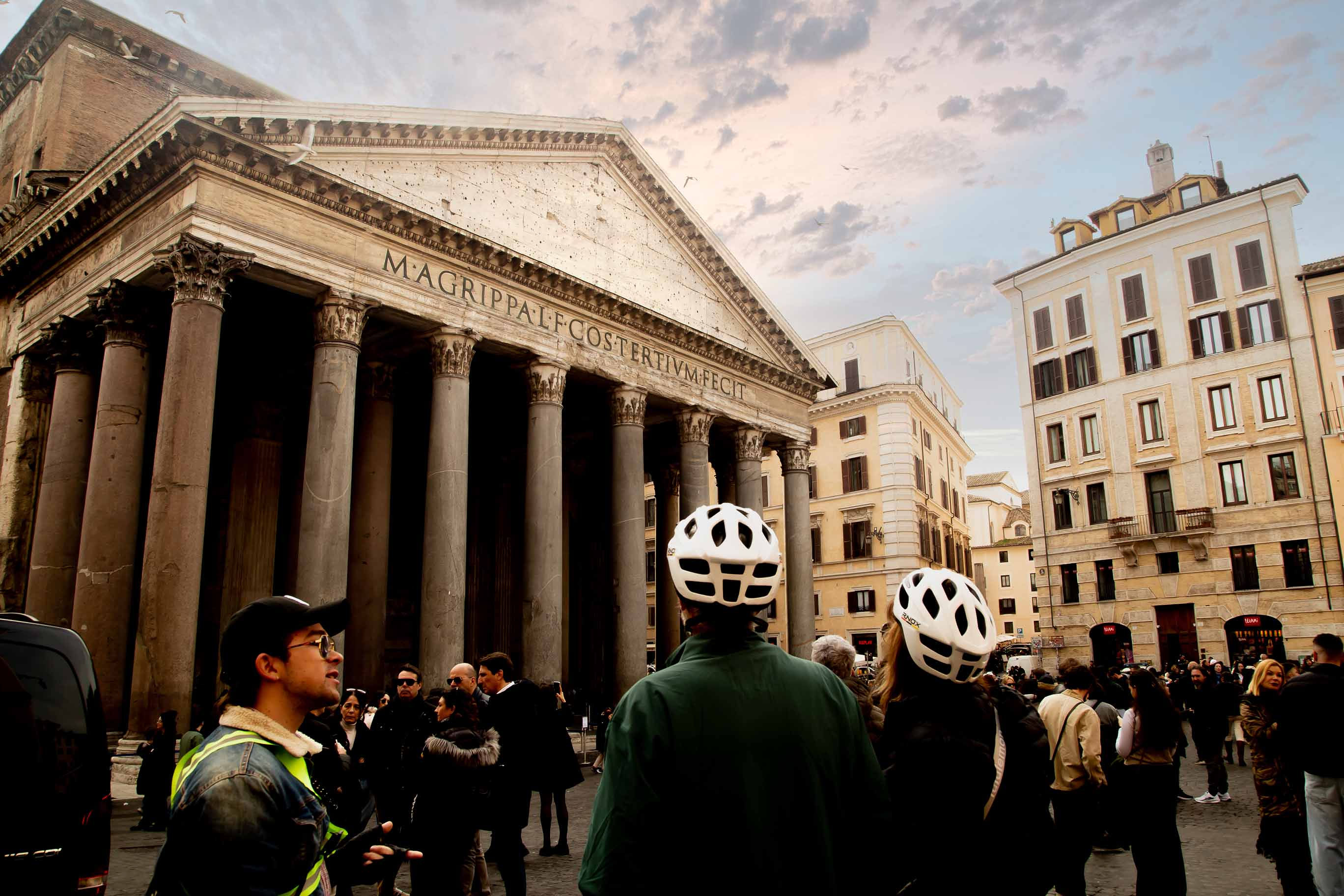 One-Day WOW Private Experience with Biking, Lunch, Golf Cart Tour, VIP Colosseum Access and Rooftop Aperitivo - Photo 27