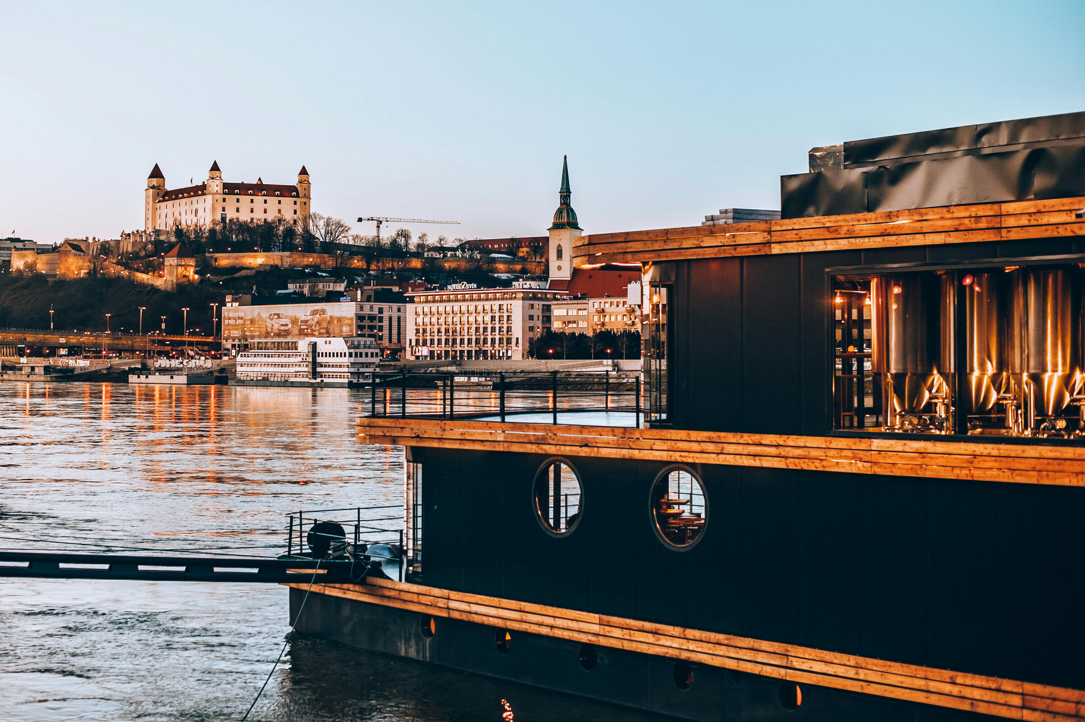 La encantadora Bratislava: tour privado de día completo desde Budapest - Foto 5