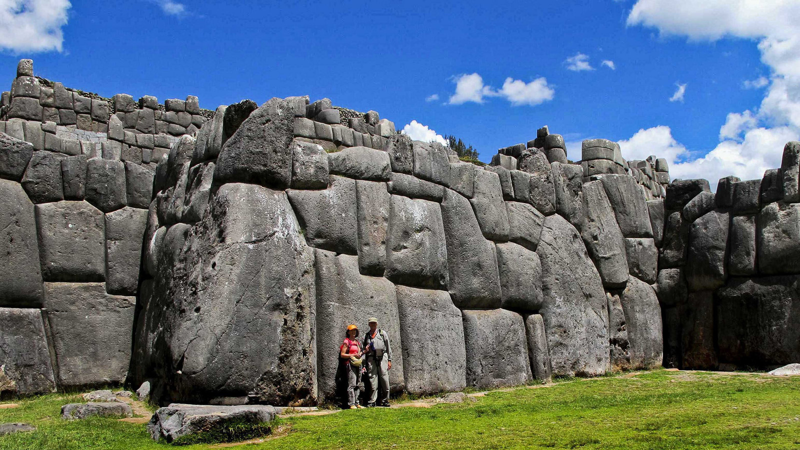 Cus-01 : City Tour a través del Tiempo - Ruinas Místicas del Cusco
