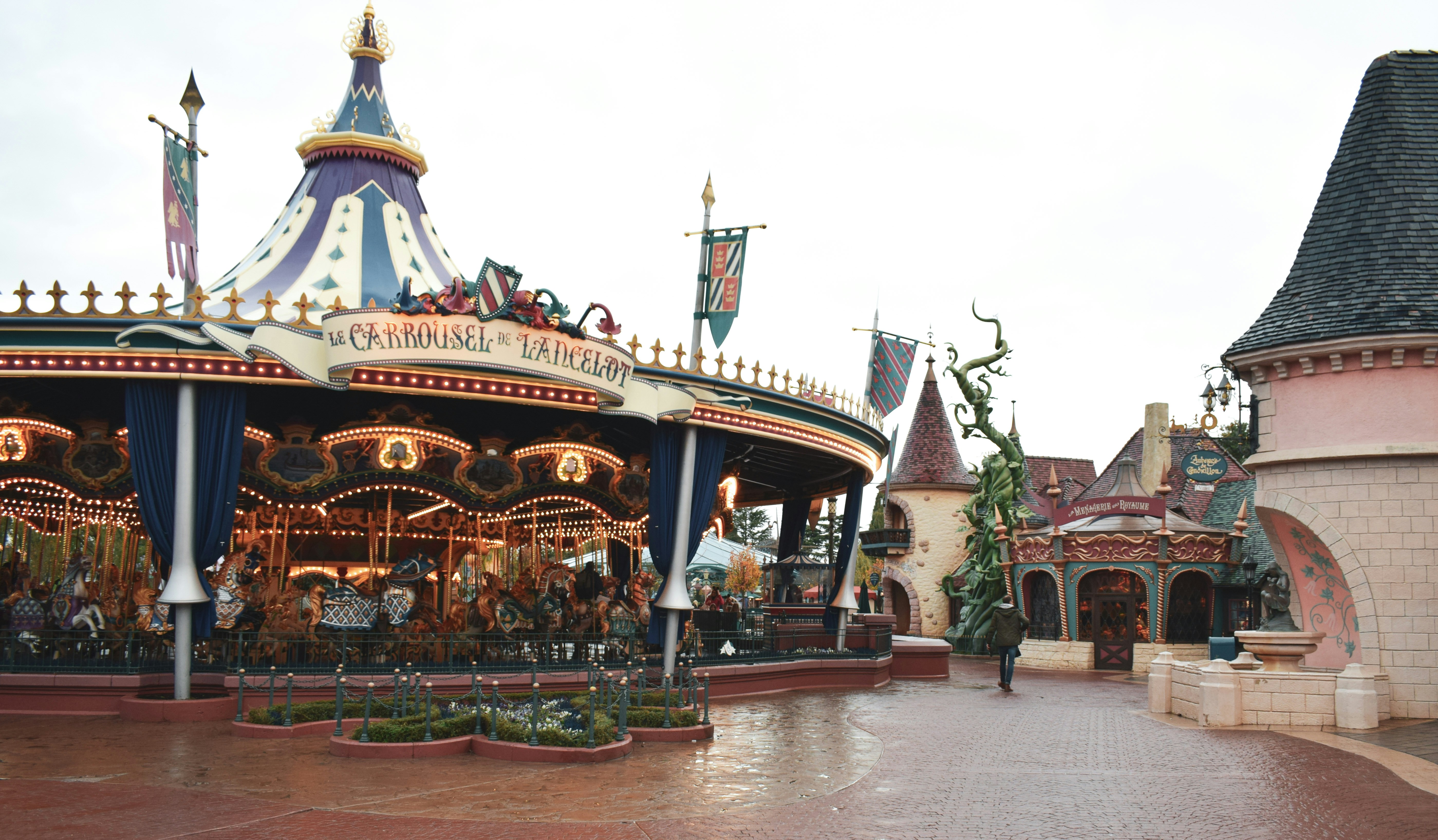 Disneyland Paris 1 Day Entrance Ticket - Photo 7