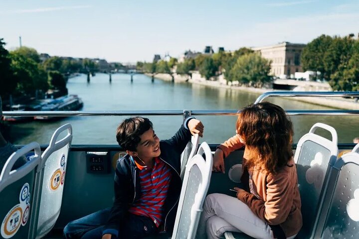 Paris Essentials Tour - Landmarks, Art & River Views – Image 1 | WeShare