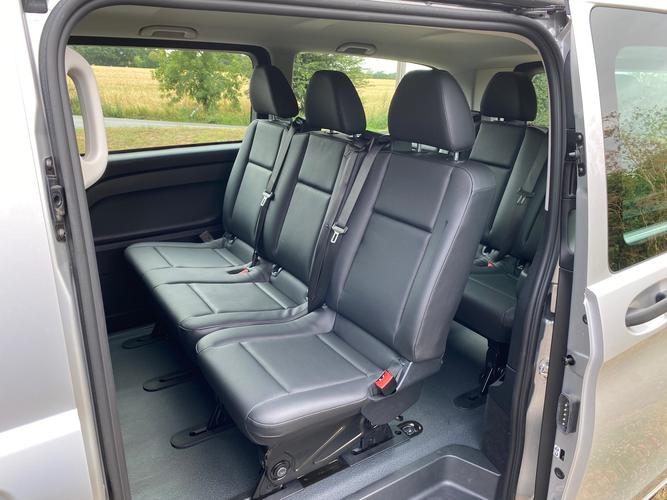 Roundtrip from Keflavik Airport and Reykjavik by Minivan