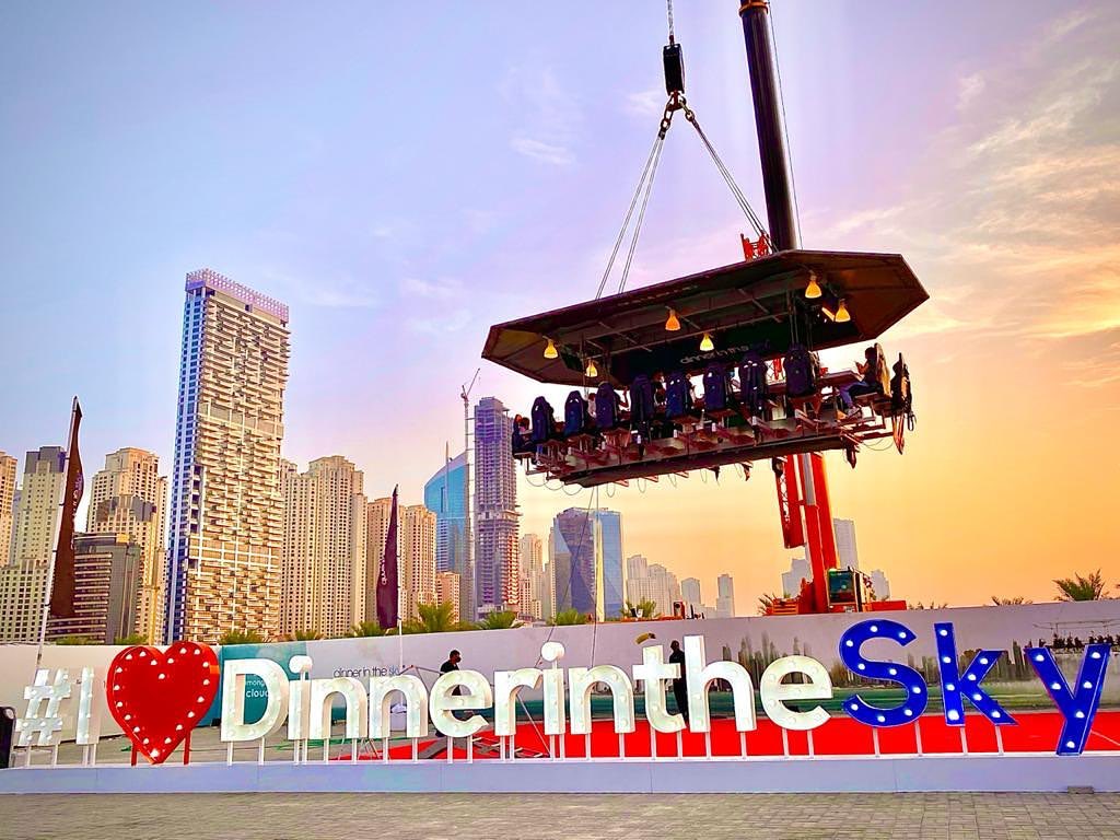 Dinner in the sky Weekend – Image 3 | WeShare