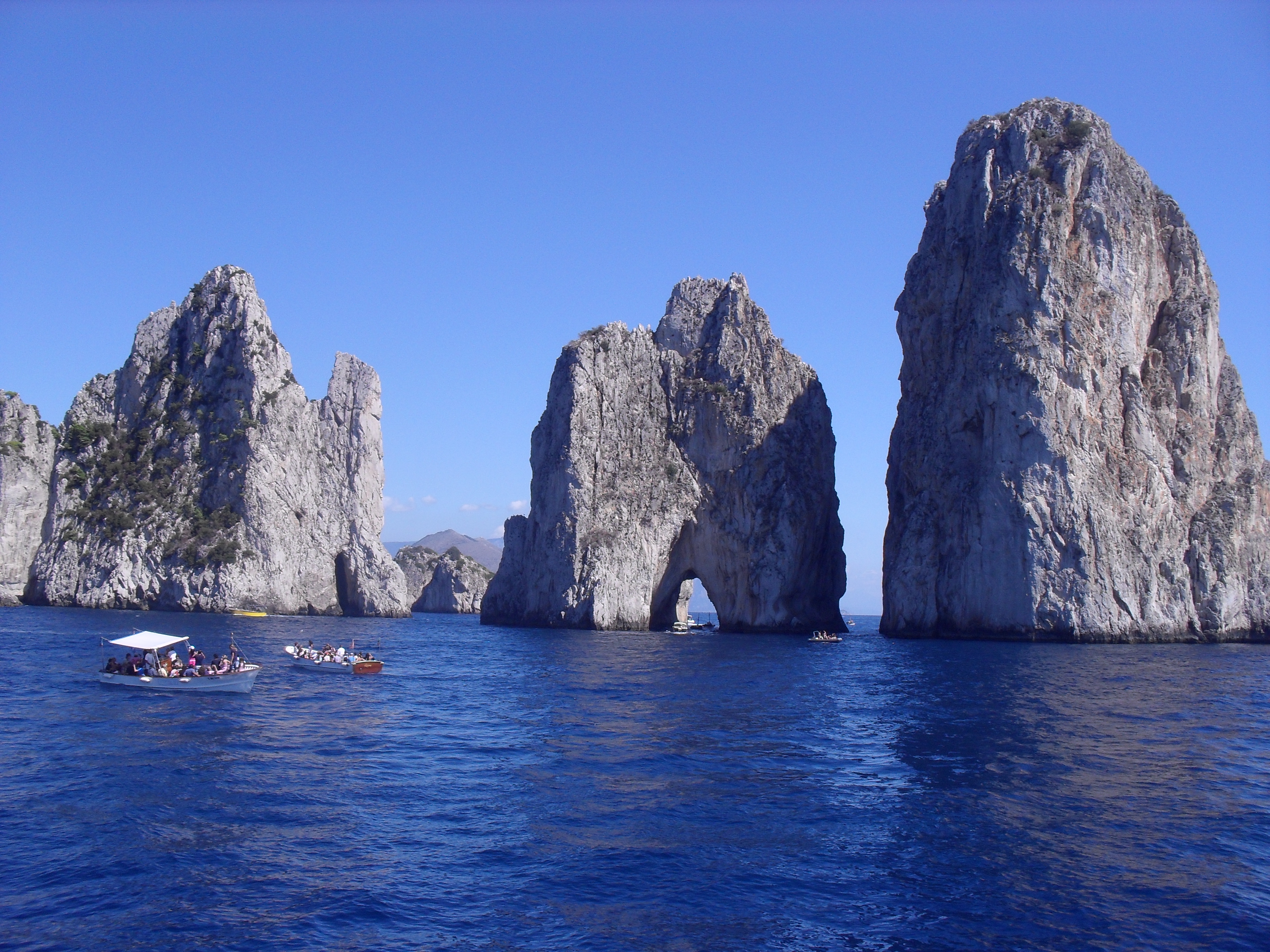 Capri daily tour - Photo 2