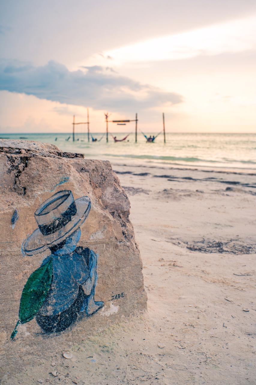 Excursión premium a Holbox Isla Pasión Cenote Yalahu — 6/9