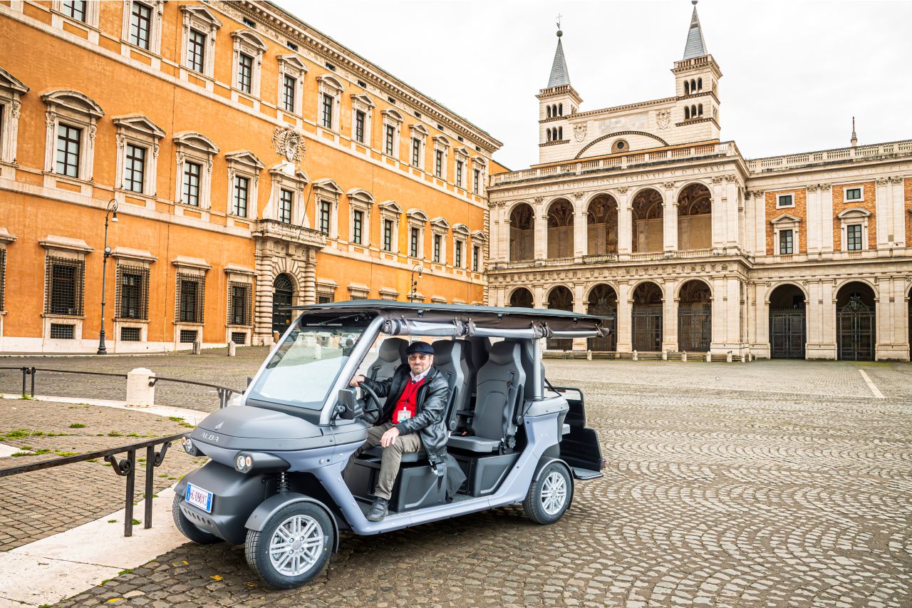 Overall Rome: Explore the Eternal City on a 3H Guided Golf Cart Tour (3PM) – photo 1