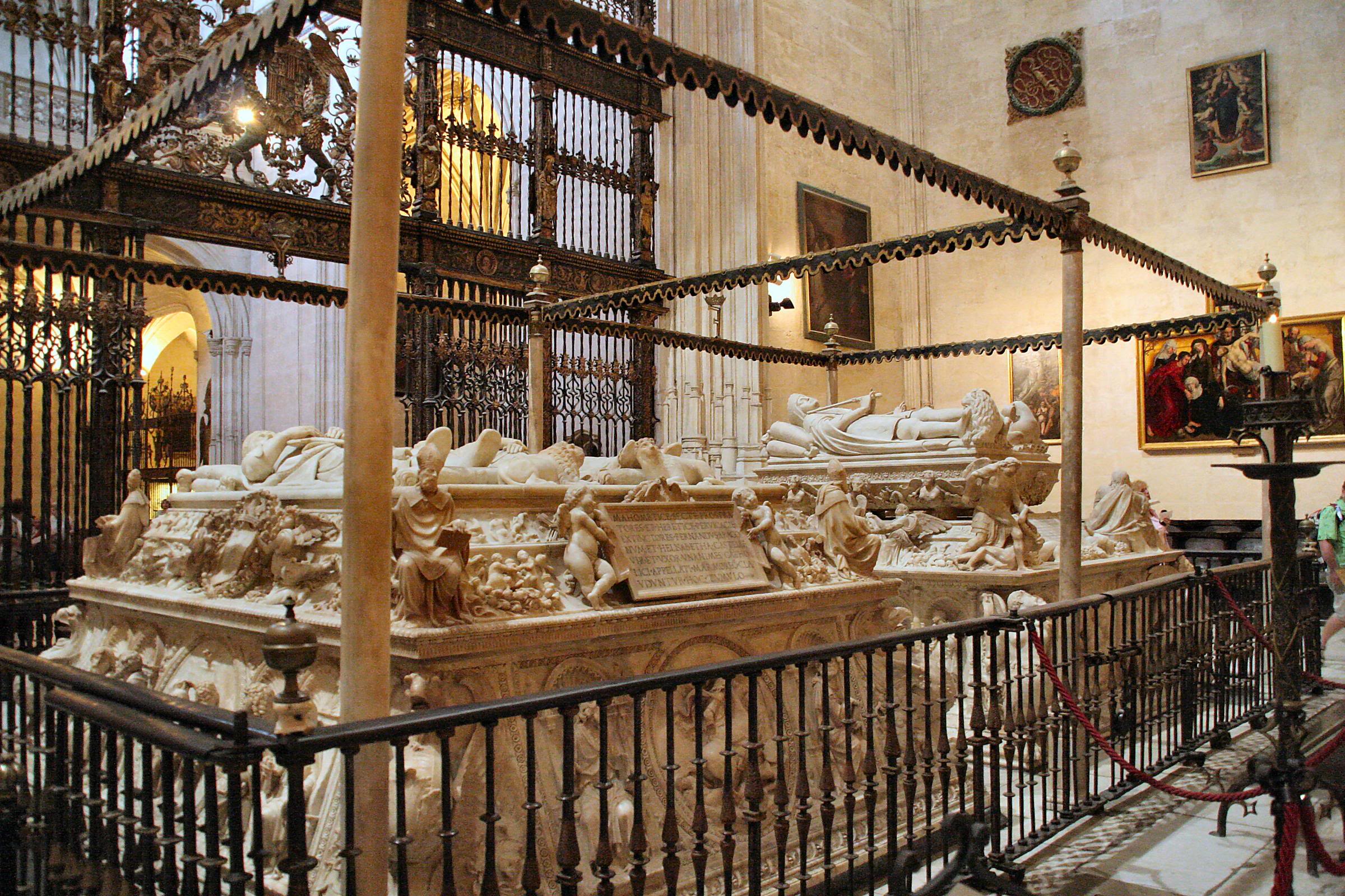 Guided tour inside the Royal Chapel with admission included