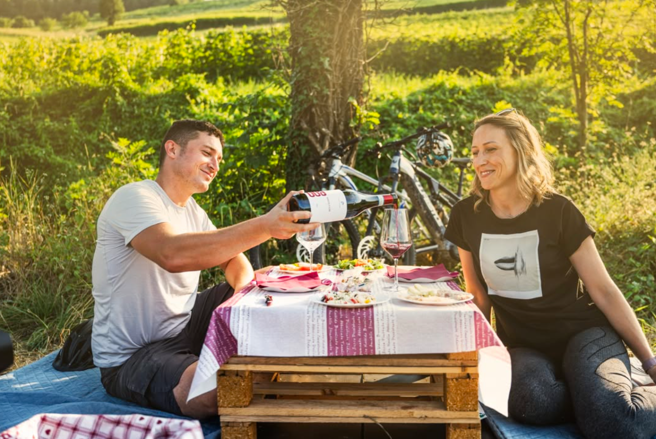 La Madama: A Journey through Piedmont's Tradition and Wines - Photo 7