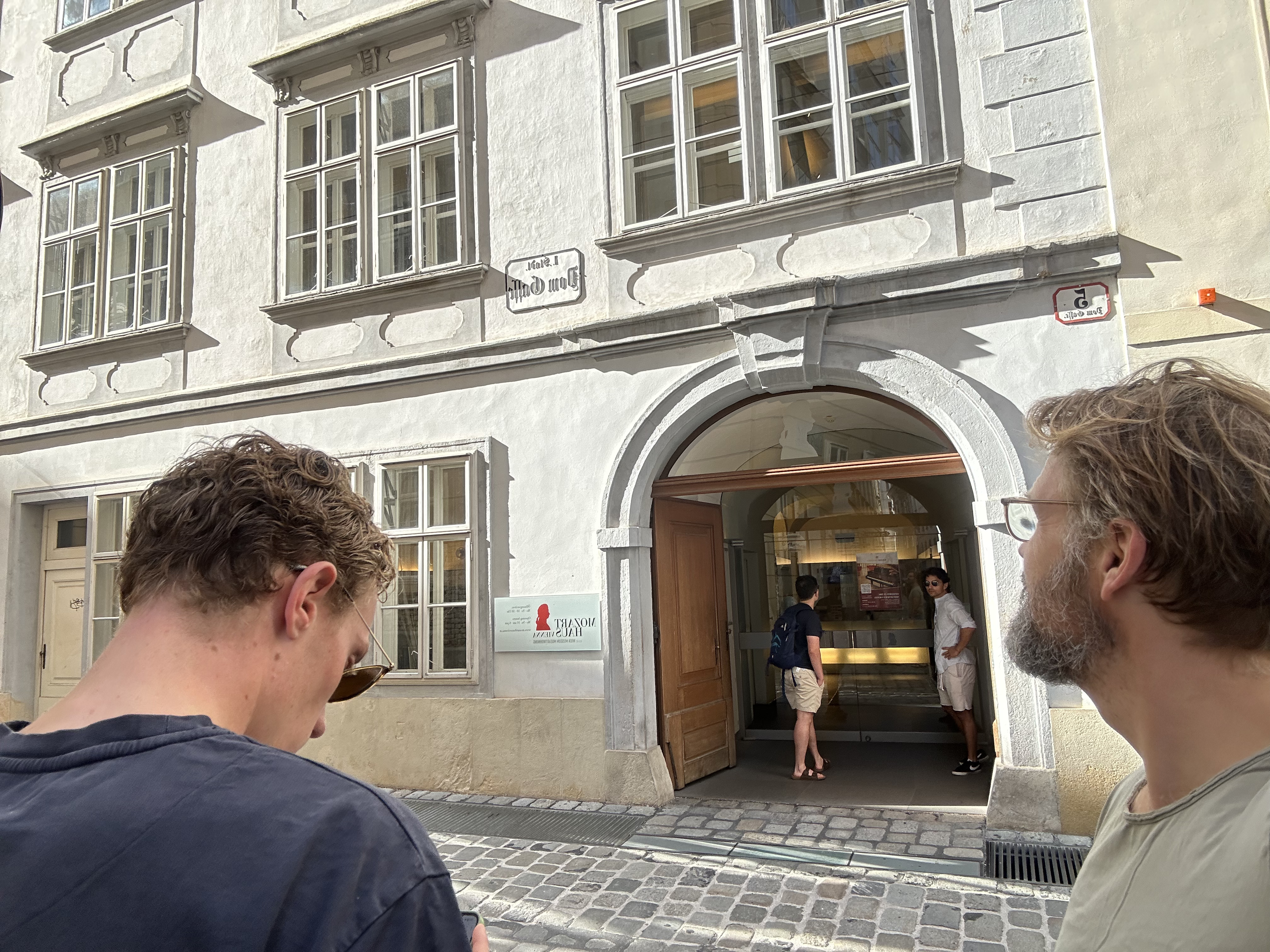 Self-Guided Secrets of Vienna Exploration Game