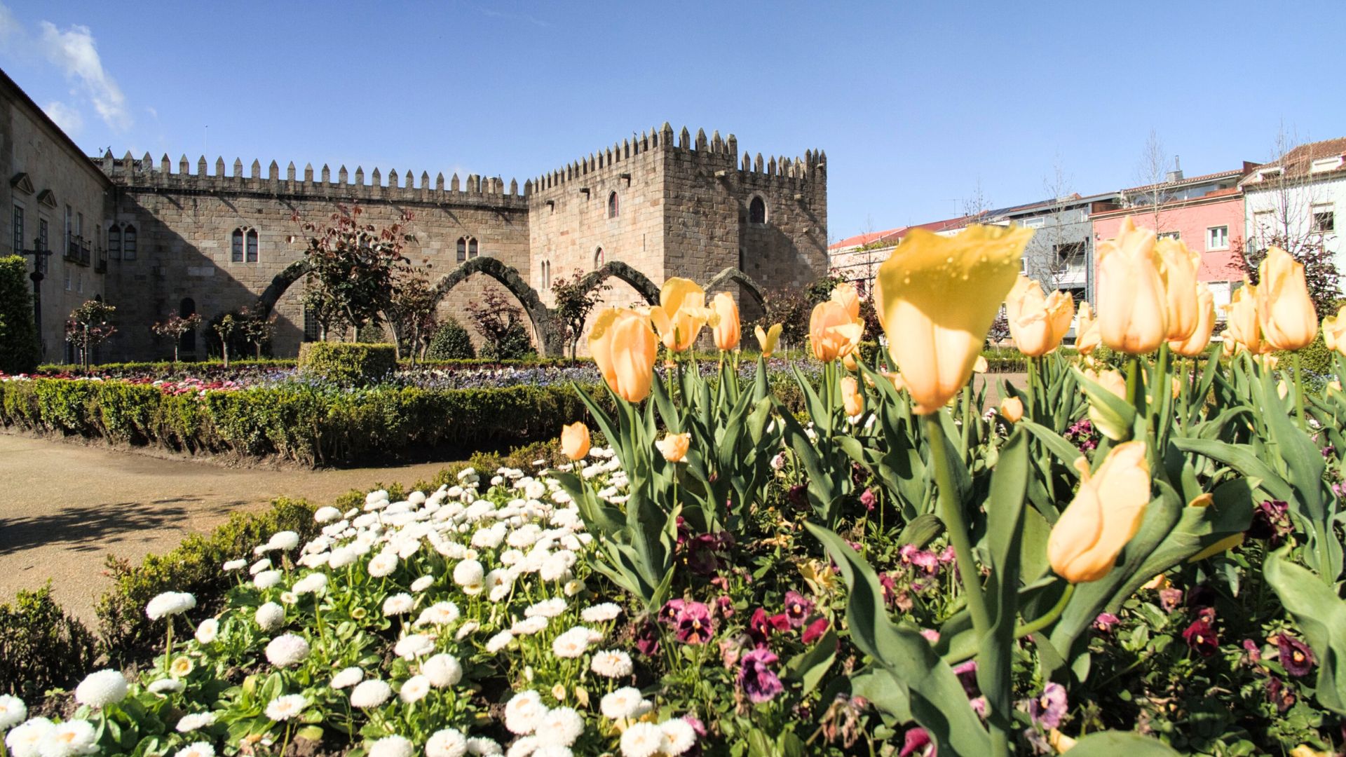 Guimarães & Braga Small Group Tour with Lunch and All Tickets Included - Photo 21