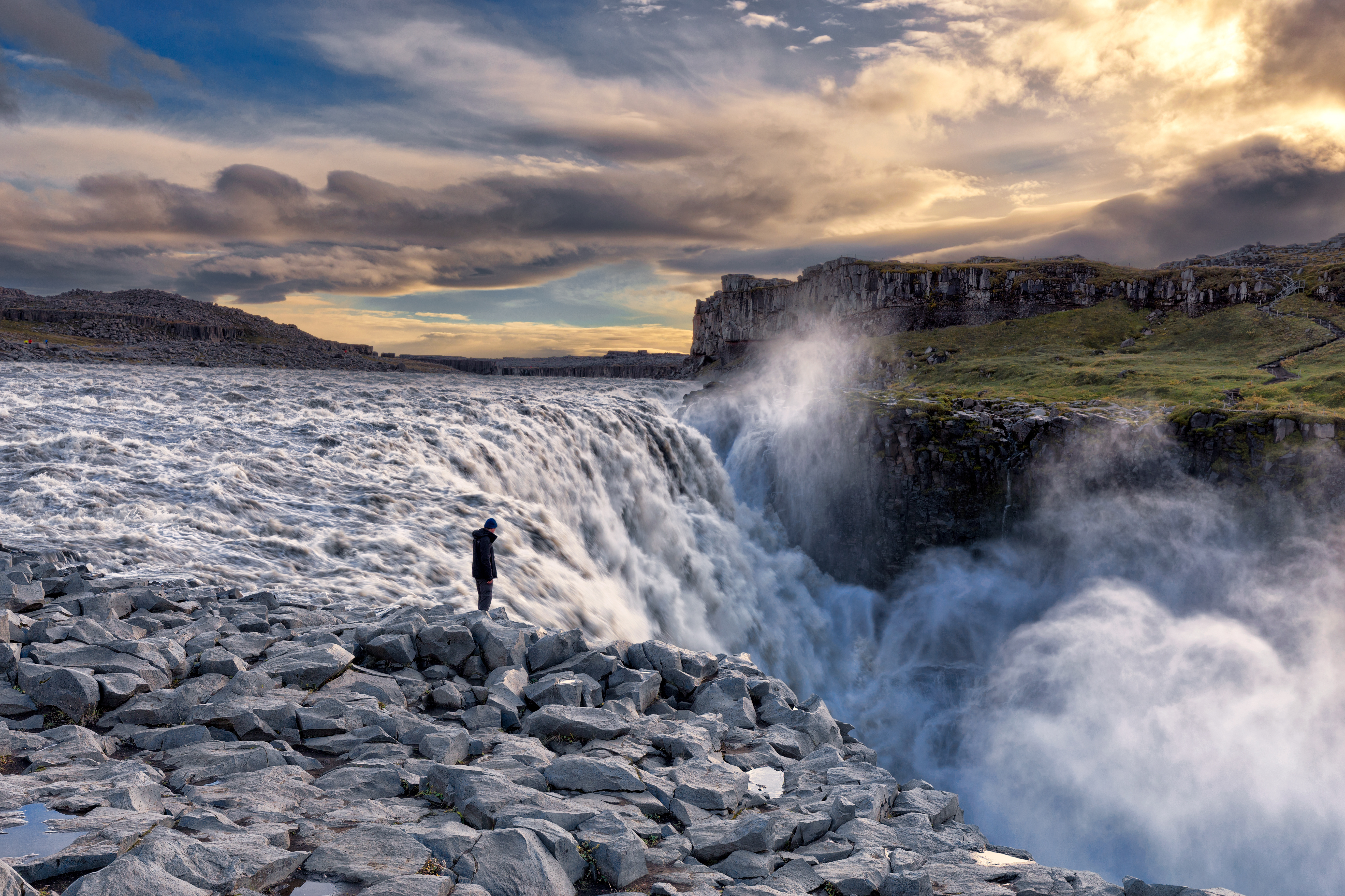 Dettifoss Waterfall, Ásbyrgi and Lake Mývatn - Shore Excursion from Húsavík – Image 1 | WeShare