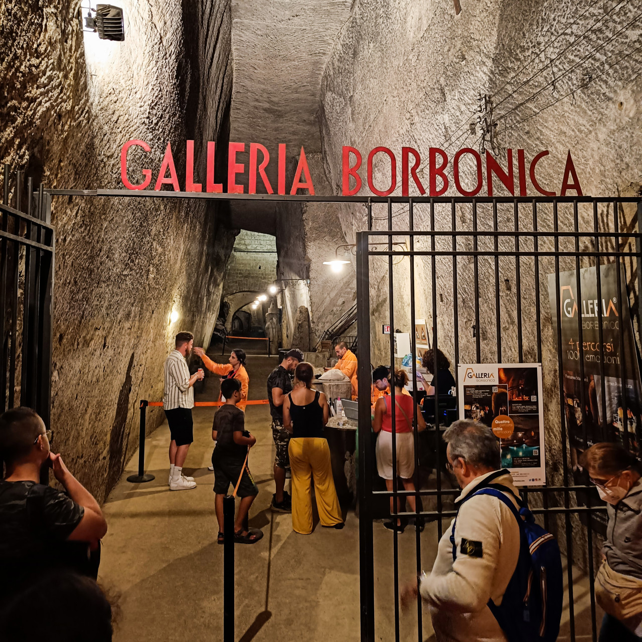 ROYAL NAPLES AND BOURBON TUNNEL guided walking-tour (ita/engl) - Photo 13