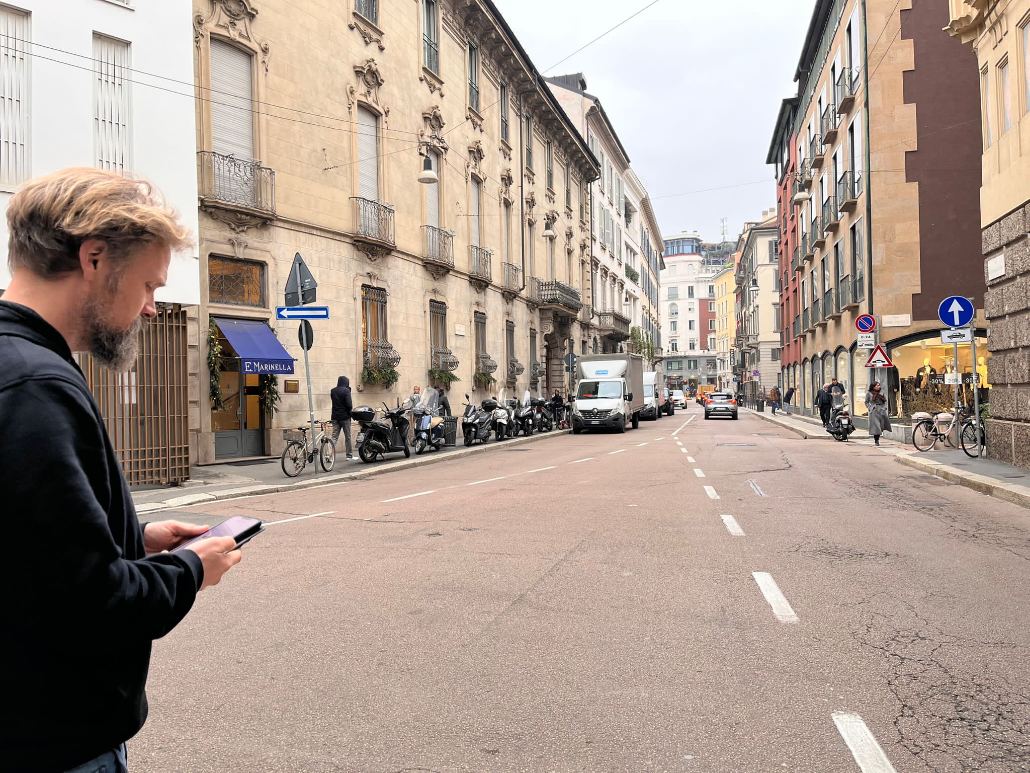Milan Self-Guided Sherlock Holmes Murder Mystery Game - Photo 7
