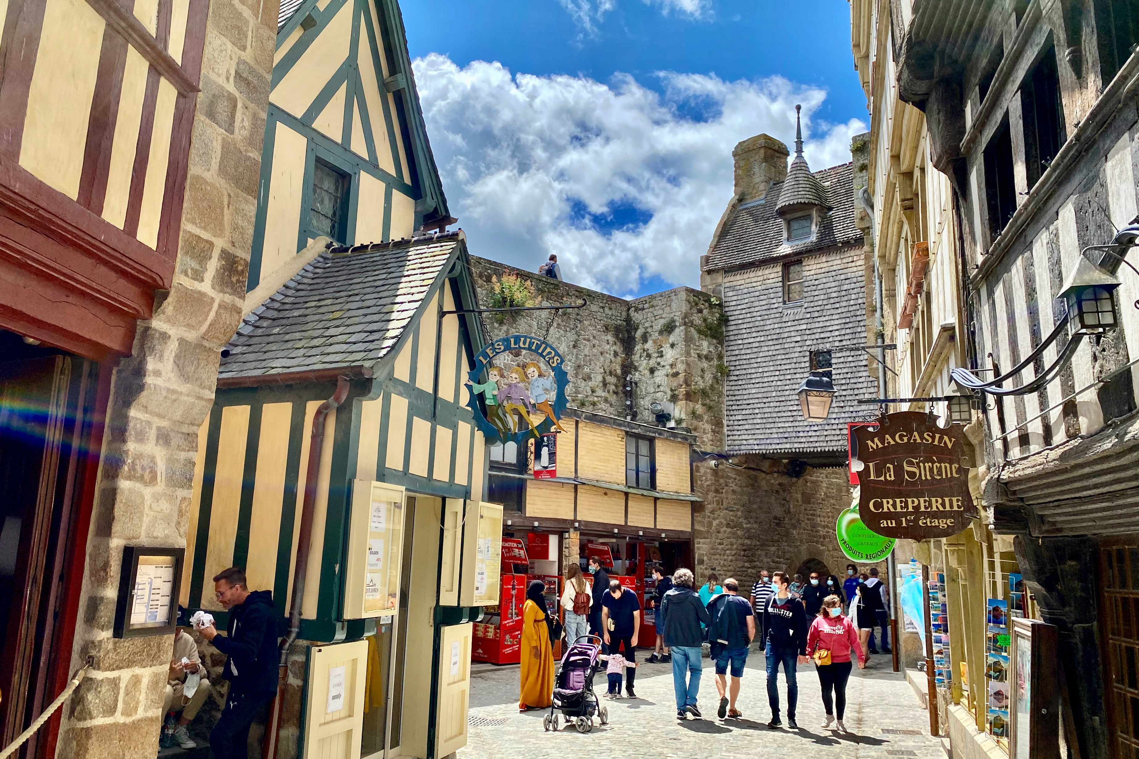 3-day Normandy, D-Day, Mont Saint-Michel, 3 Loire Castles Small-group by Minivan. - Photo 62