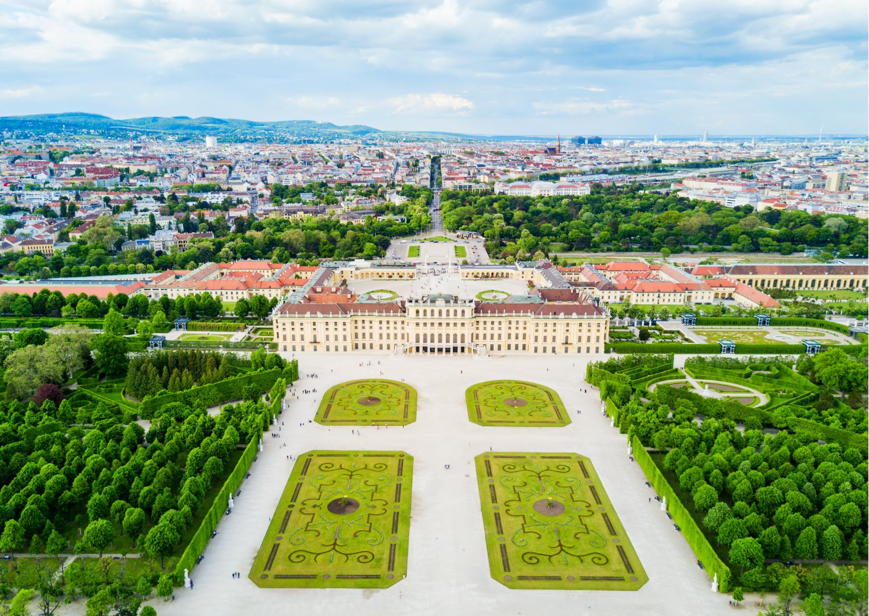 Vienna Priority Access to Schönbrunn Palace & Gardens with Audio - Photo 4