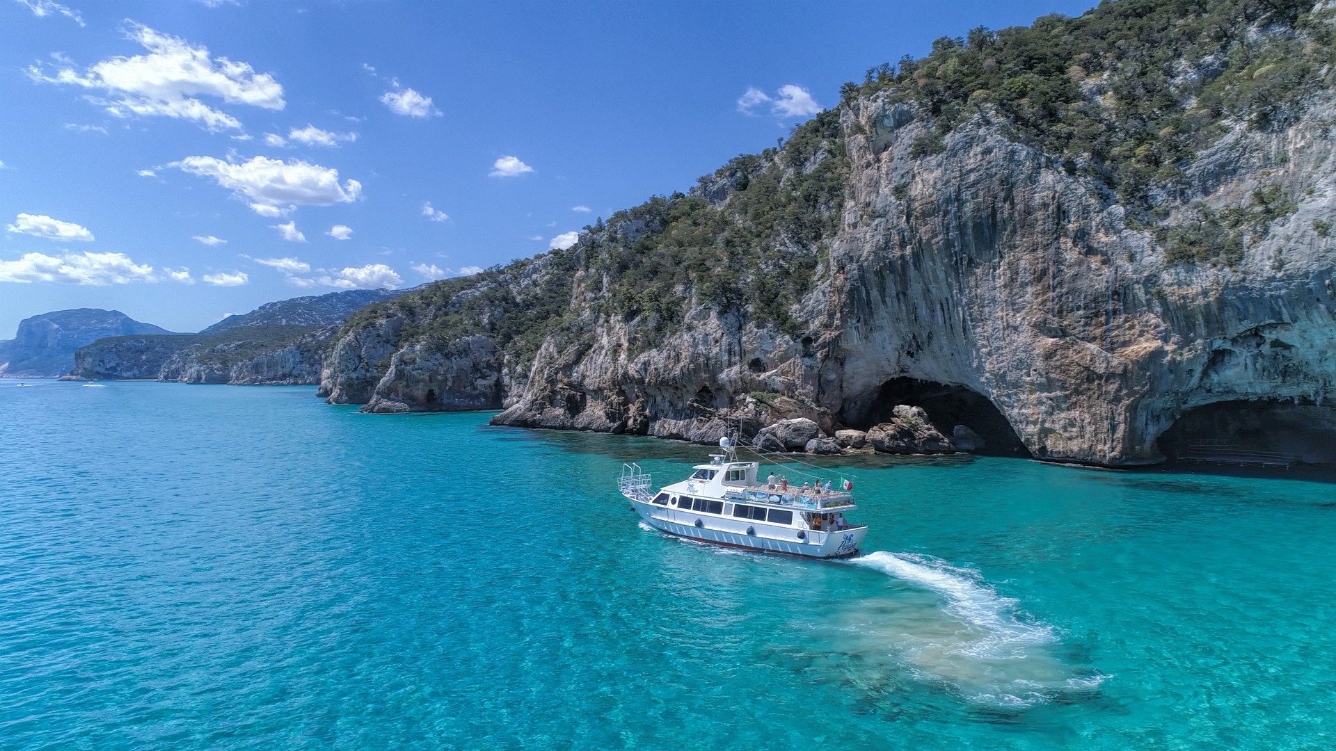From Cala Gonone: motorboat tour with transfer to the Bue Marino Caves - Photo 4