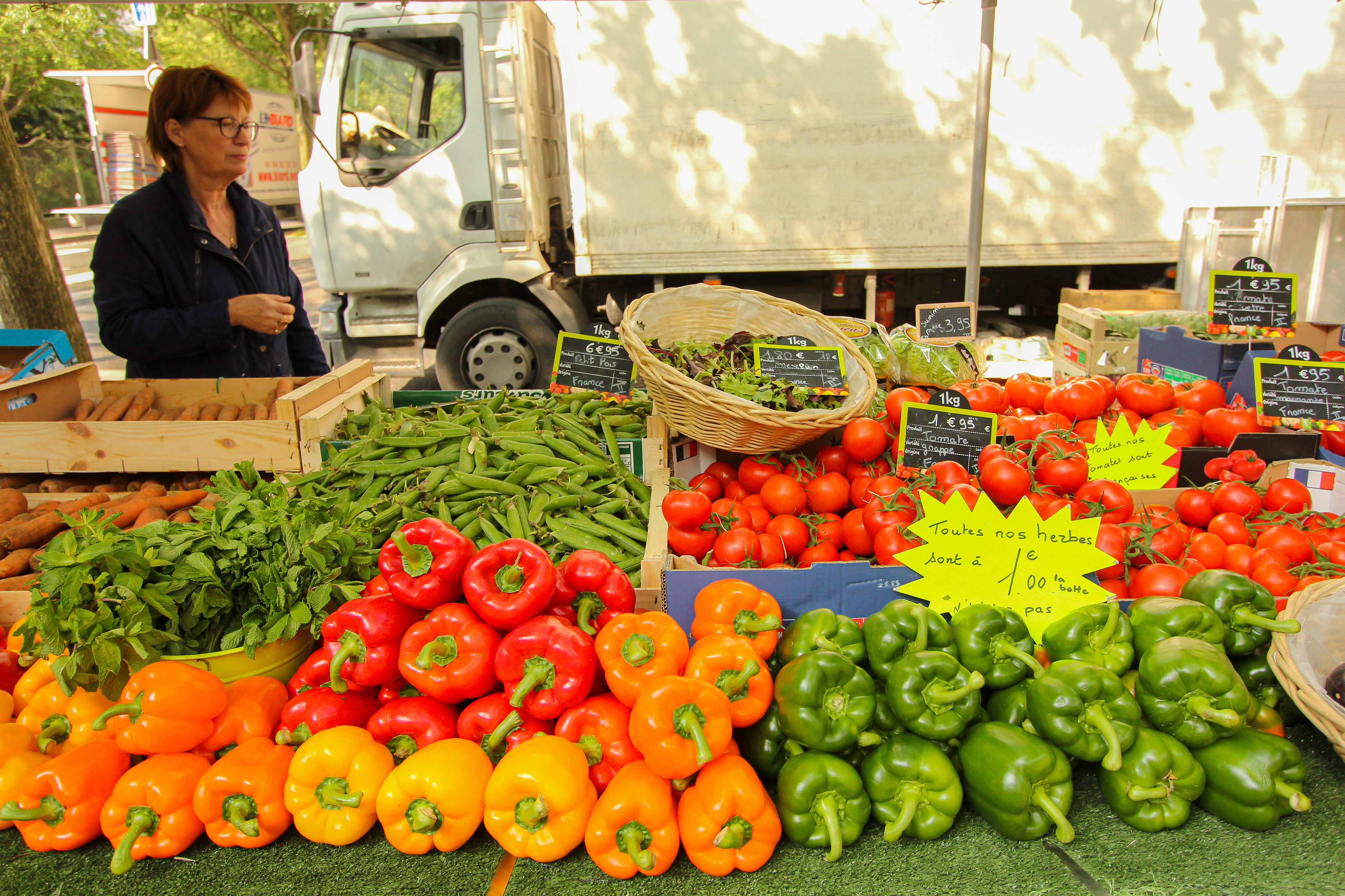 French Cooking Class with Market Visit – Image 4 | WeShare
