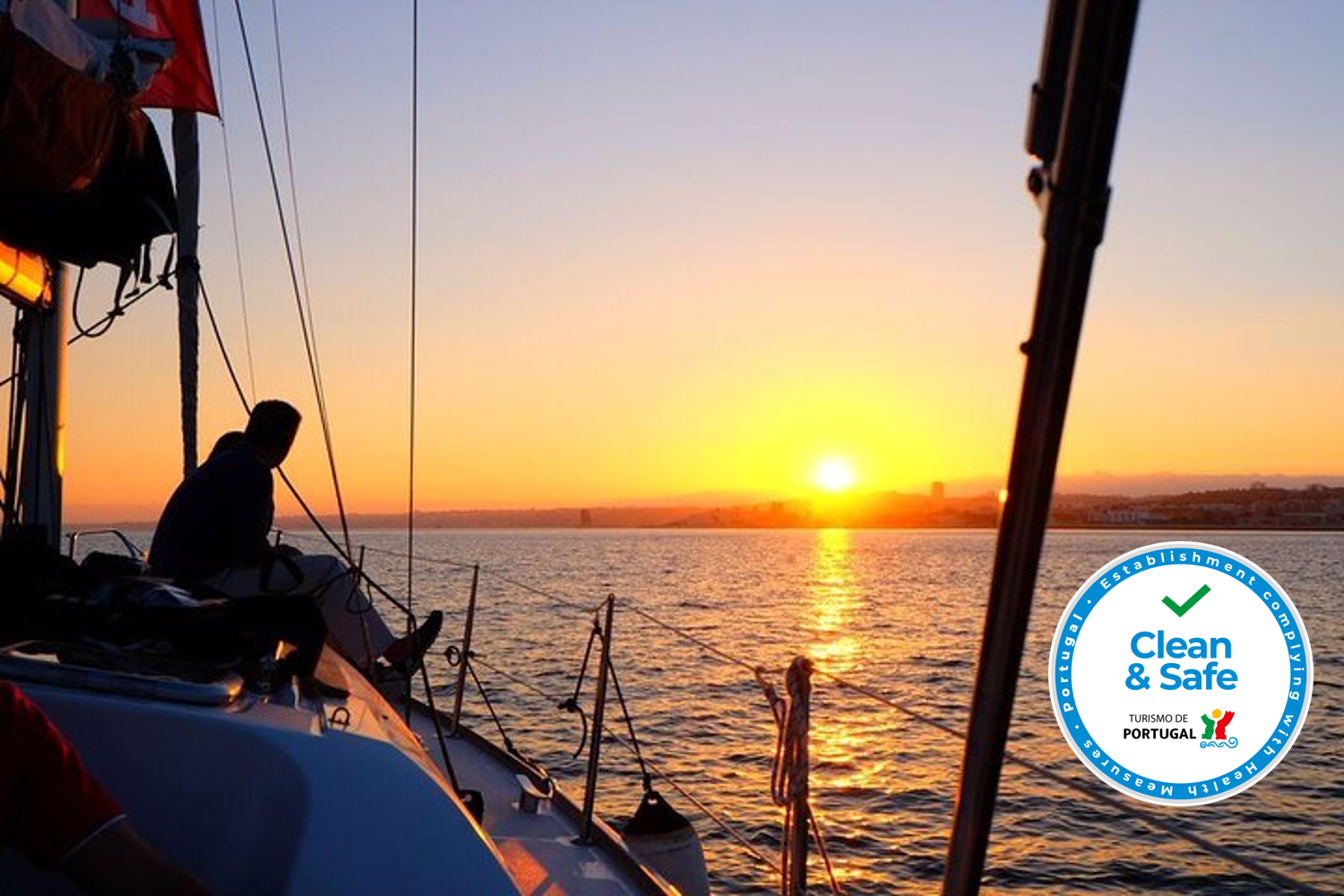 Tour En Navegación Al Atardecer Por El Río Tajo