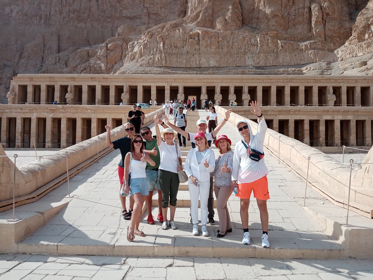 Luxor Ultra VIP Experience – Karnak Temple, Medinet Habu & Hatshepsut Temple (Exclusive Guided Tour from Hurghada) — photo 5