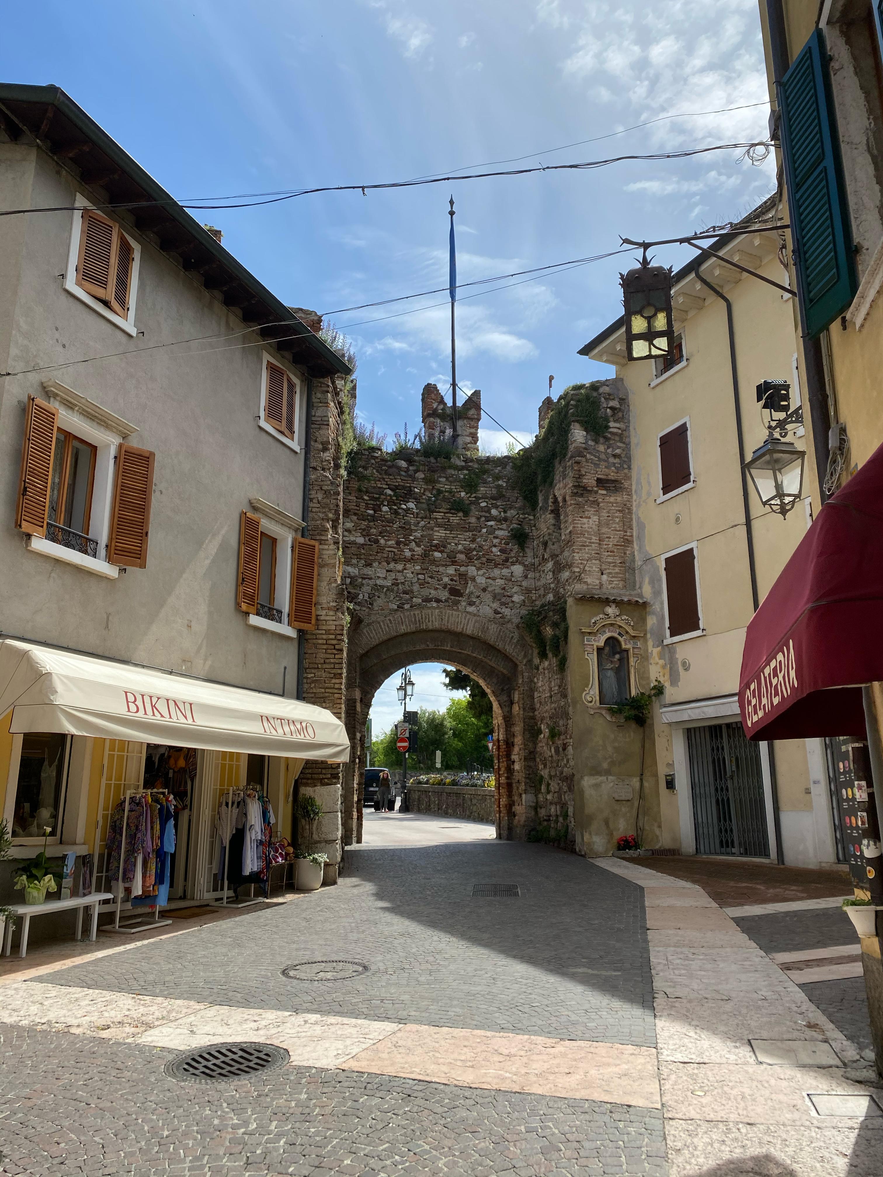 From Padua, Full Day guided Tour of Verona and Garda Lake  - Photo 16