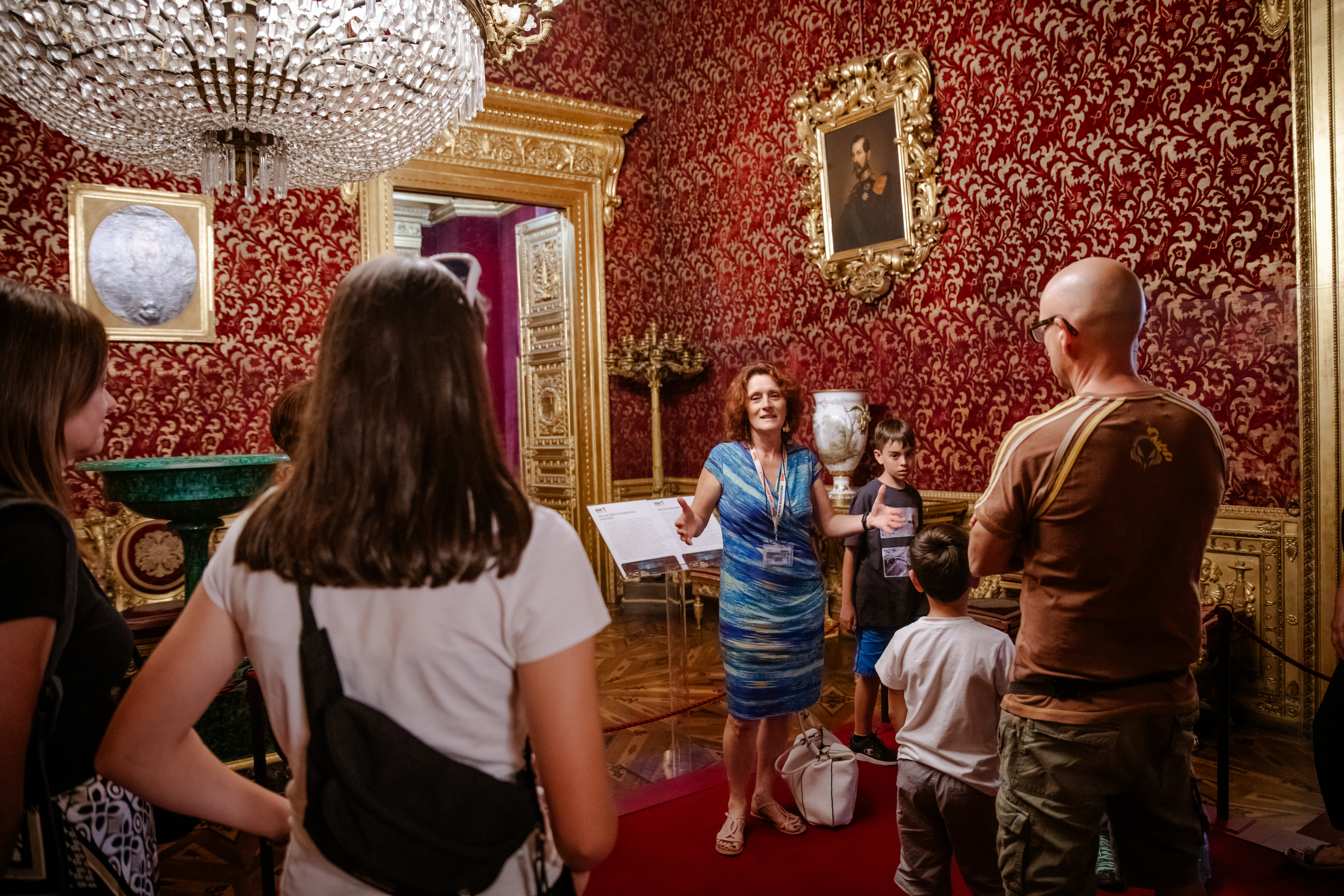 Royal Palace Guided Tour - Photo 8