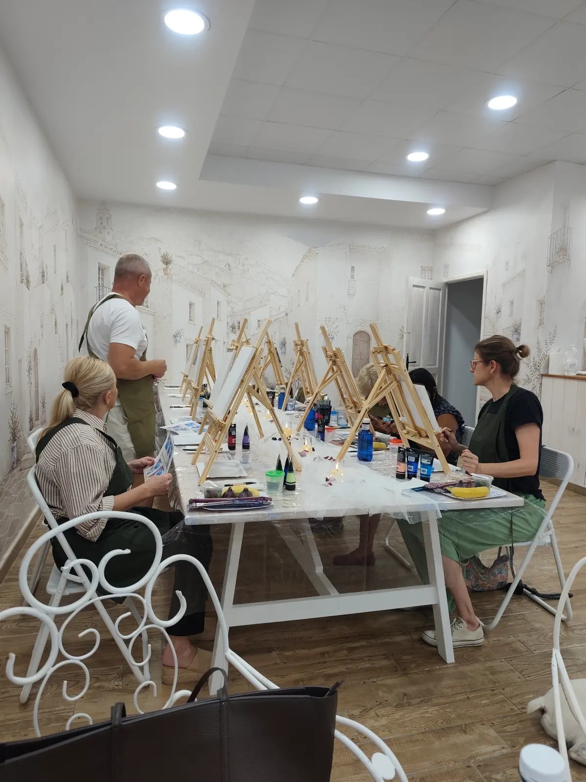 Family Painting Workshop in Mijas Pueblo
