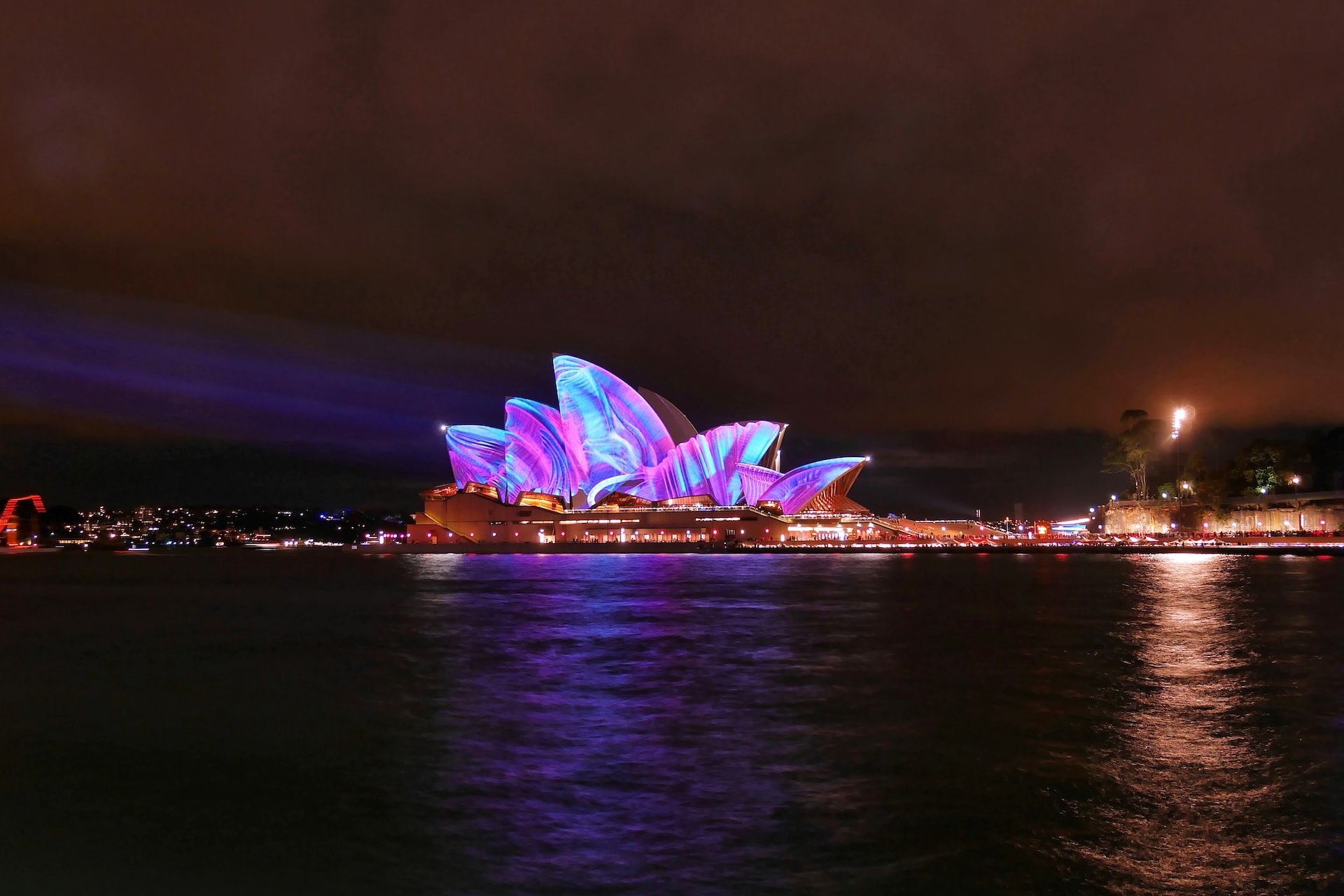 THE AUSSIE EXPLORER  - Photo 4