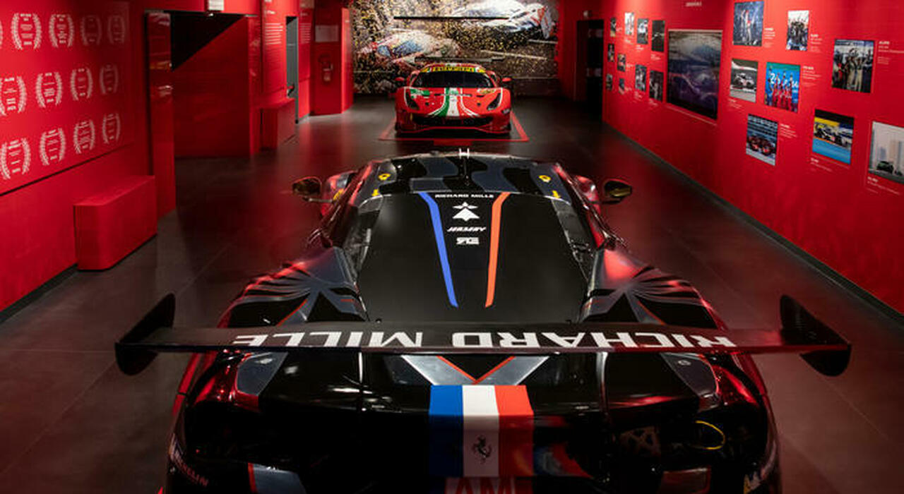 Maranello: Panoramic Shuttle Tour Inside Fiorano track + entrance ticket to Ferrari Museum  - Photo 2
