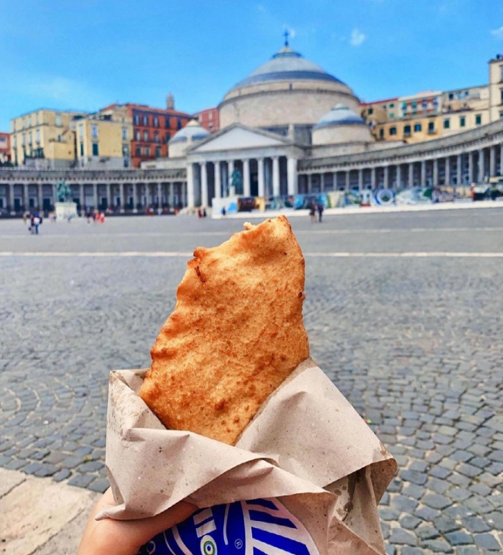 STREET FOOD TOUR: the Neapolitan culinary art