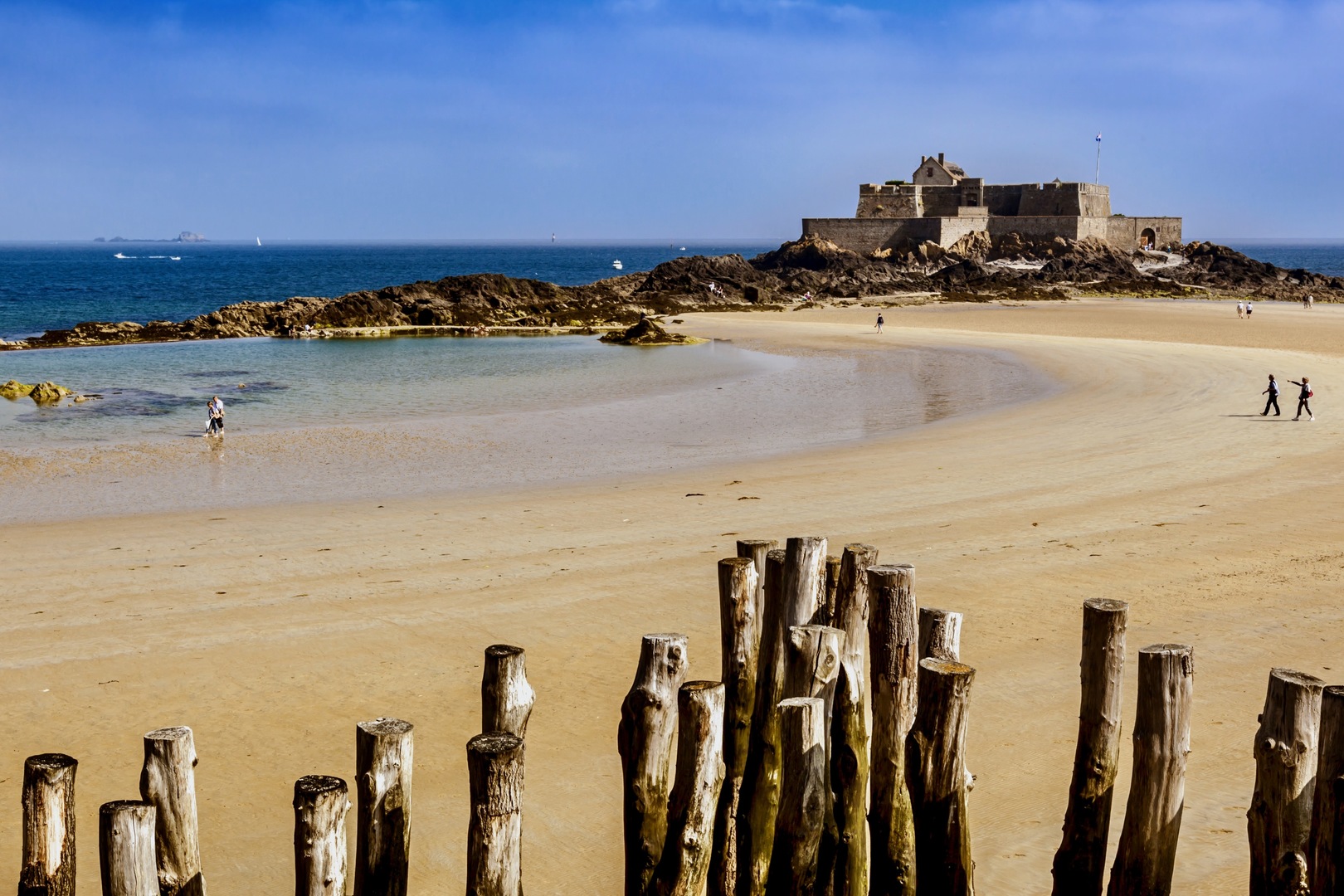 3-Day Normandy - Brittany - 3 Loire Castles Small-group by Minivan from Paris. - Photo 45