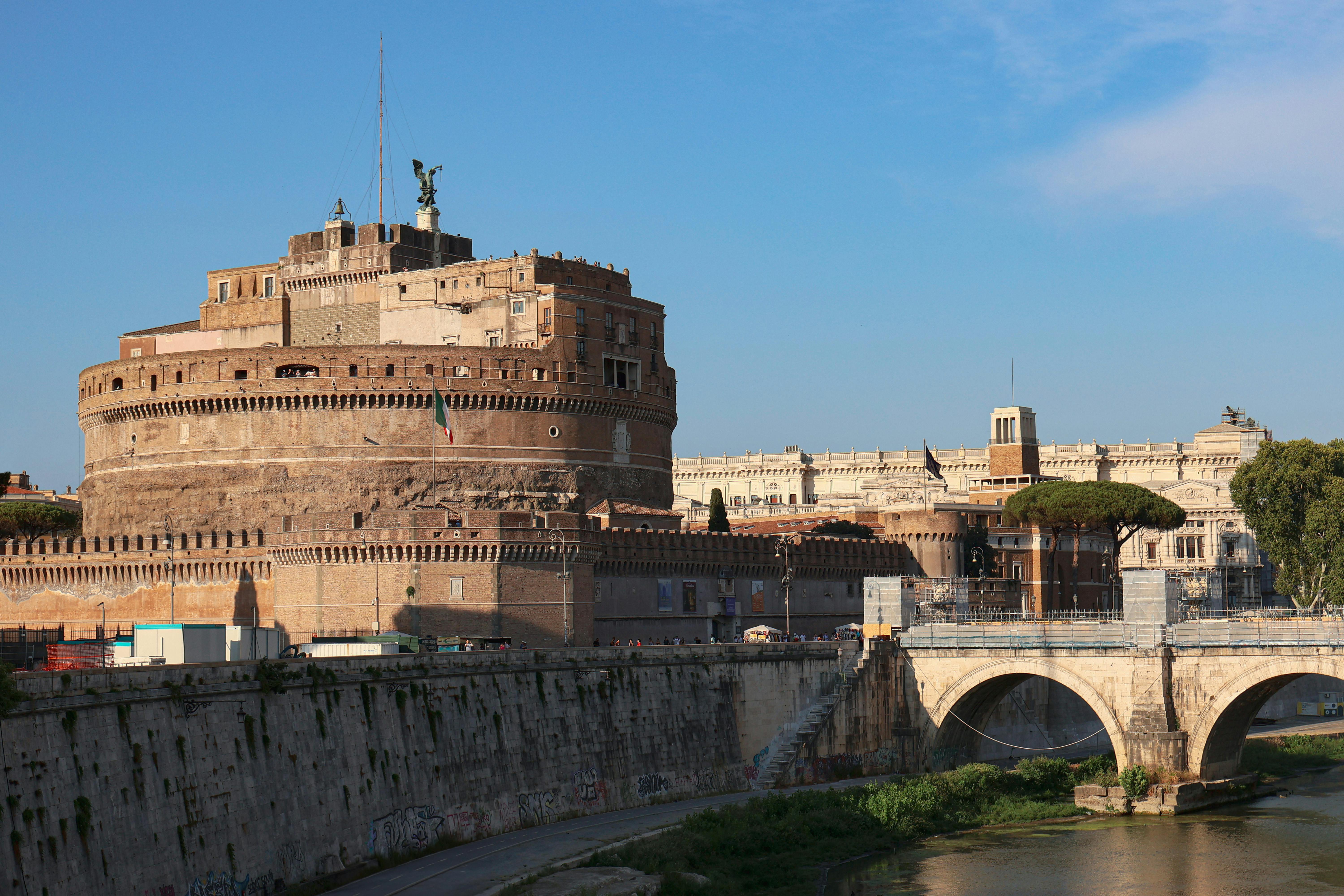 Tour al Passetto di Borgo e Castel Sant'Angelo con Biglietto Salta la Coda - Alloggi in Roma