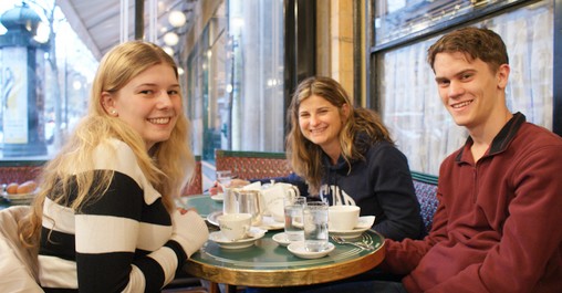 Conversation In French & Coffee at Cafe De Flore – Image 1 | WeShare