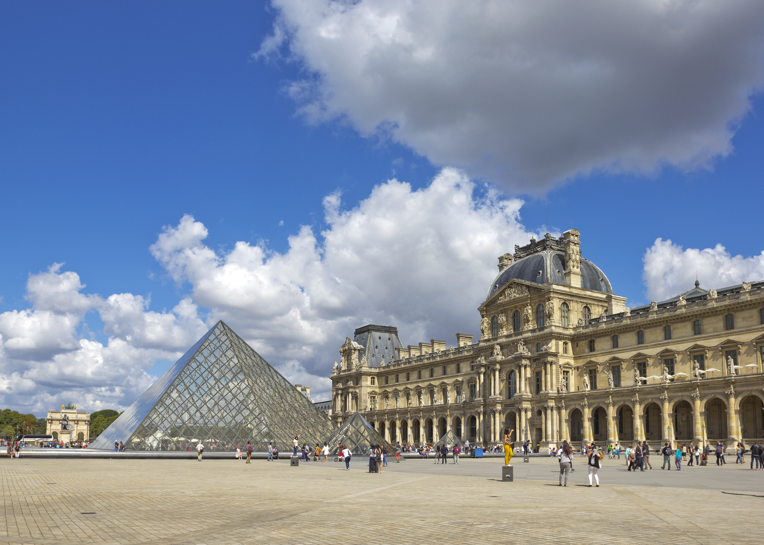 PRIVATE PARIS CITY TOUR half day -  Licensed Driver-Guide No inside guided visit Pick-up & drop off included - Photo 6